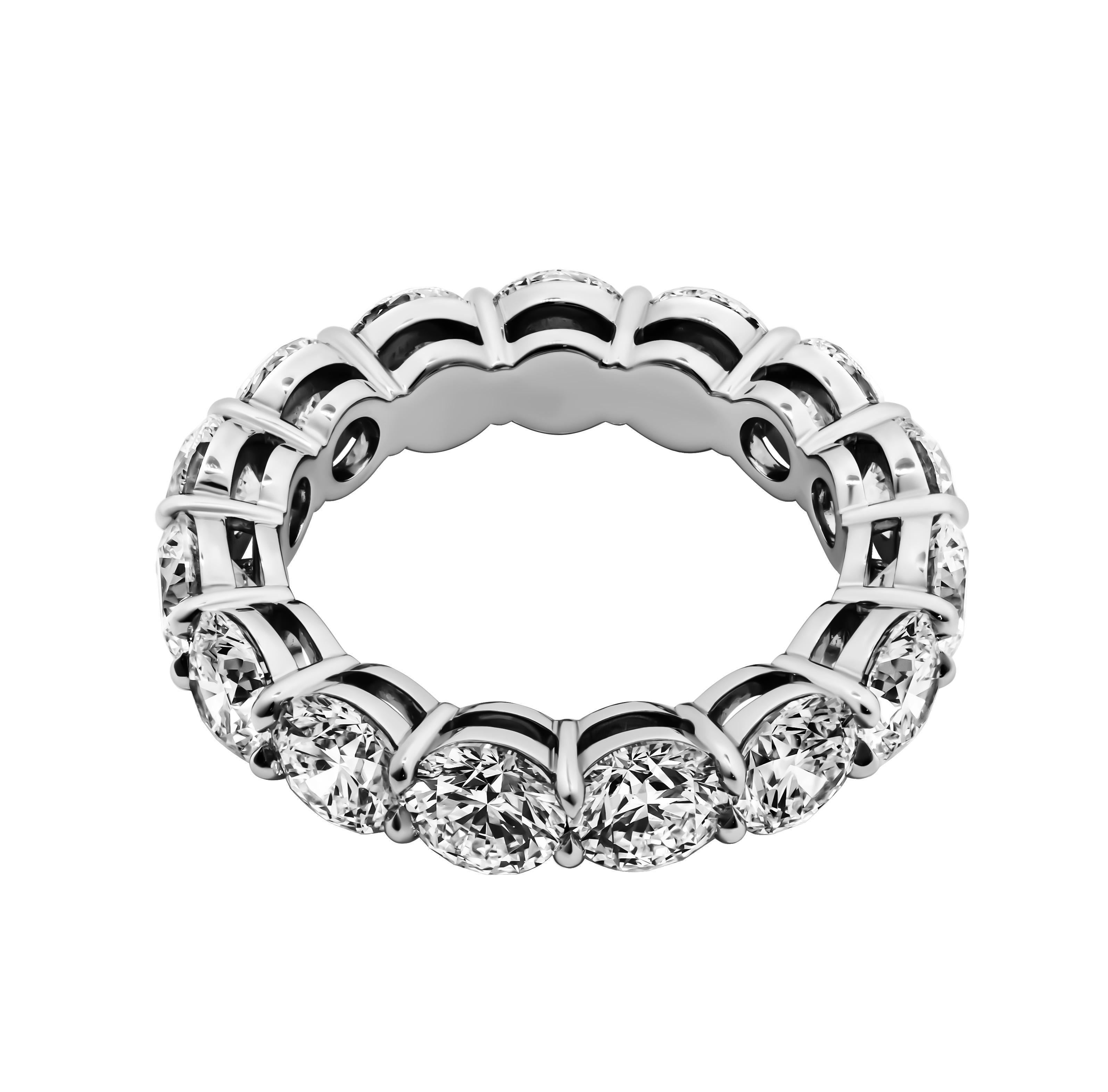 GIA Certified Eternity band with Round diamonds in Platinum
Stones 0.40ct each, 
15 stones totaling 6.04ct:
Each stone is GIA Certified: 

0.40ct ROUND BRILLIANT F VS1 (GIA 2506212228)
0.40ct ROUND BRILLIANT G VS1 (GIA 6234267288)
0.40ct ROUND