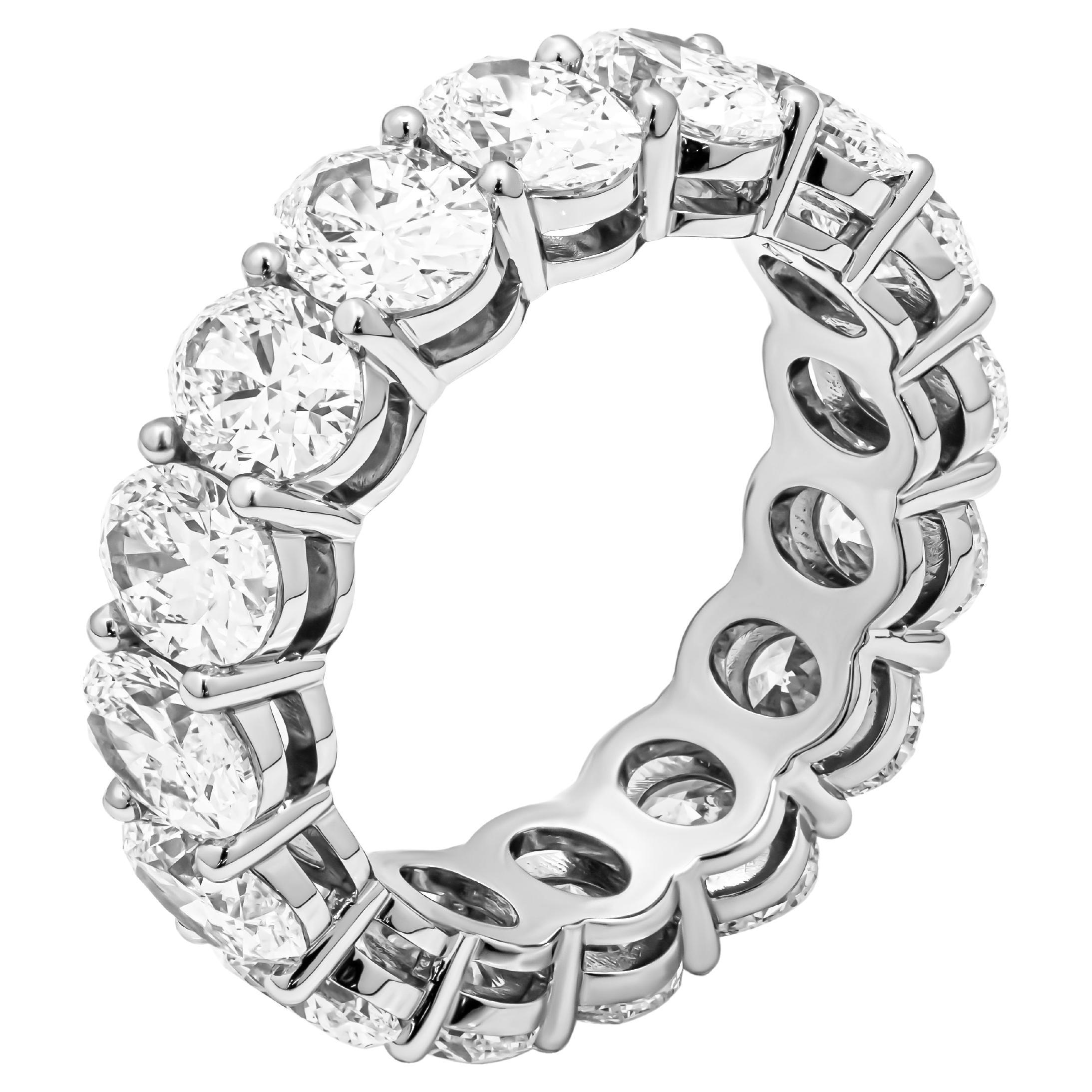 GIA Certified Anniversary Band with Oval Diamonds 0.50ct each For Sale