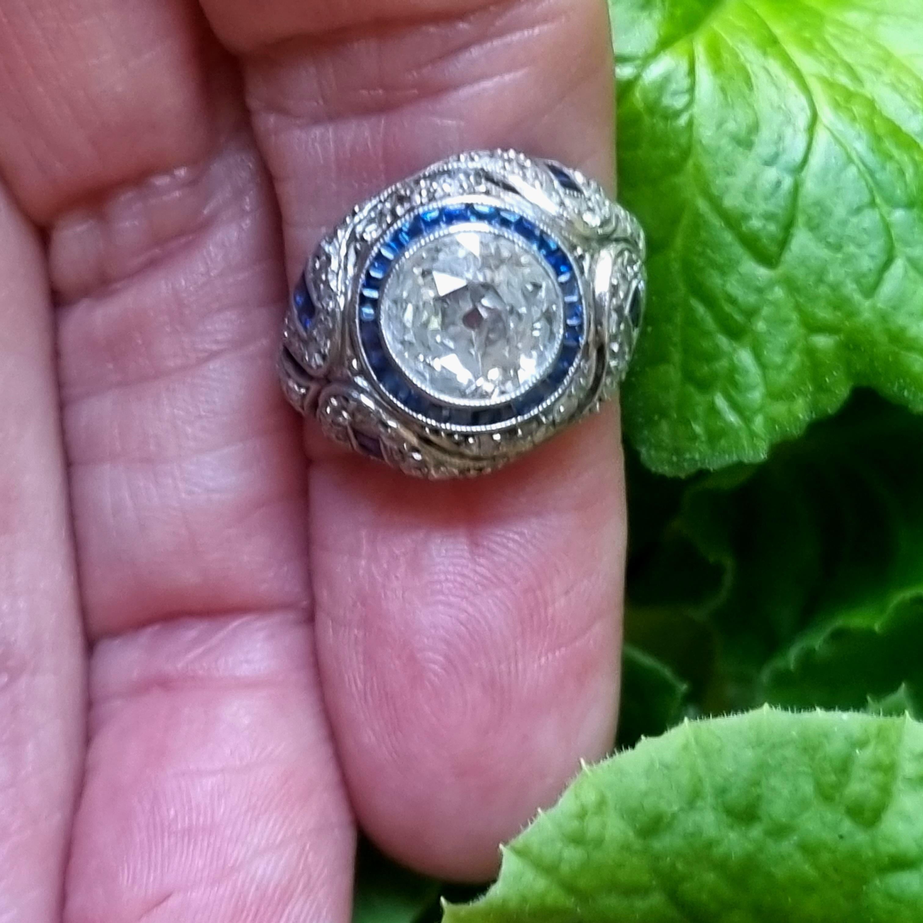 GIA certified Antique Art- Deco 2.10 carat Diamond, Sapphire Platinum Ring For Sale 2