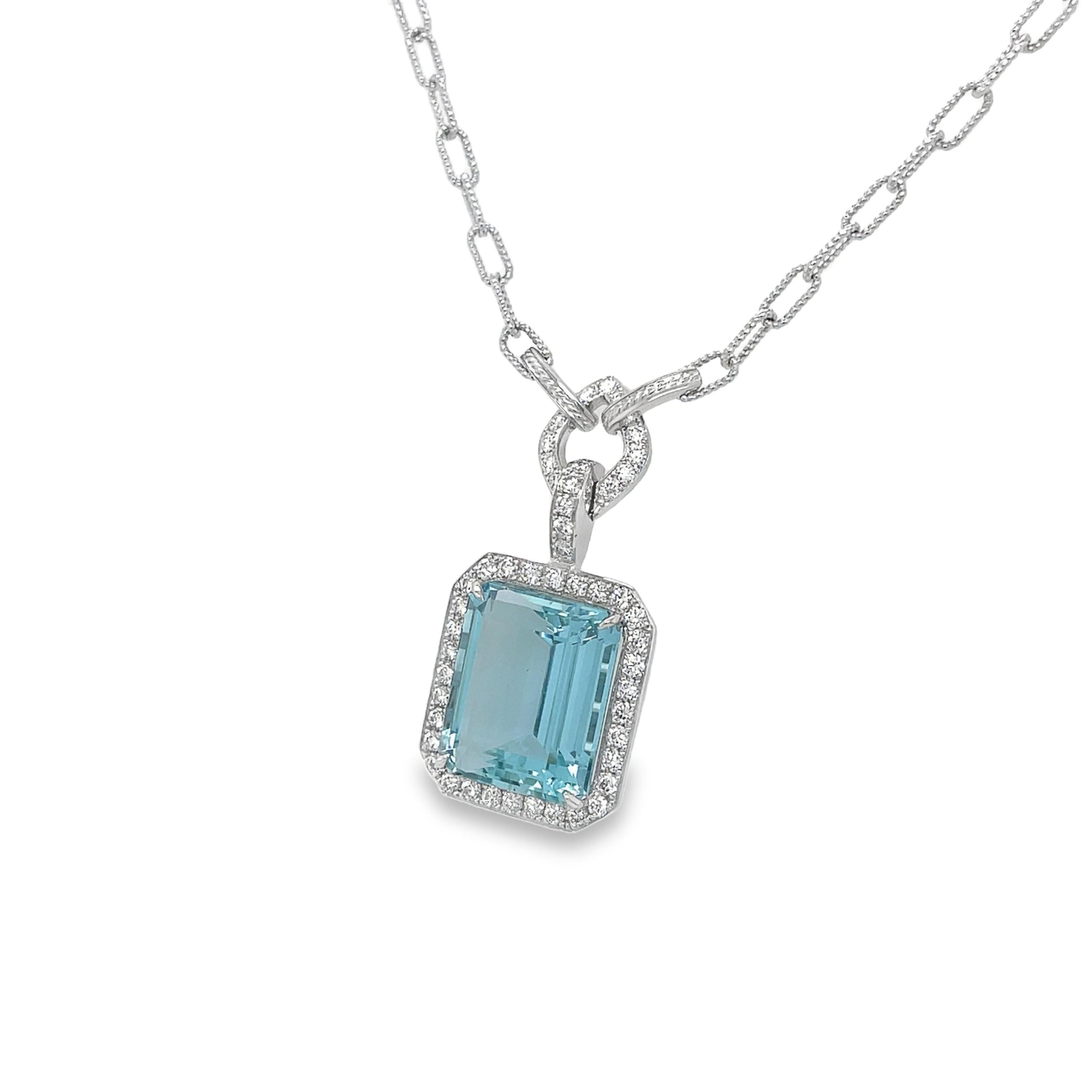 Round Cut GIA Certified Aquamarine & Diamond Necklace in White Gold For Sale
