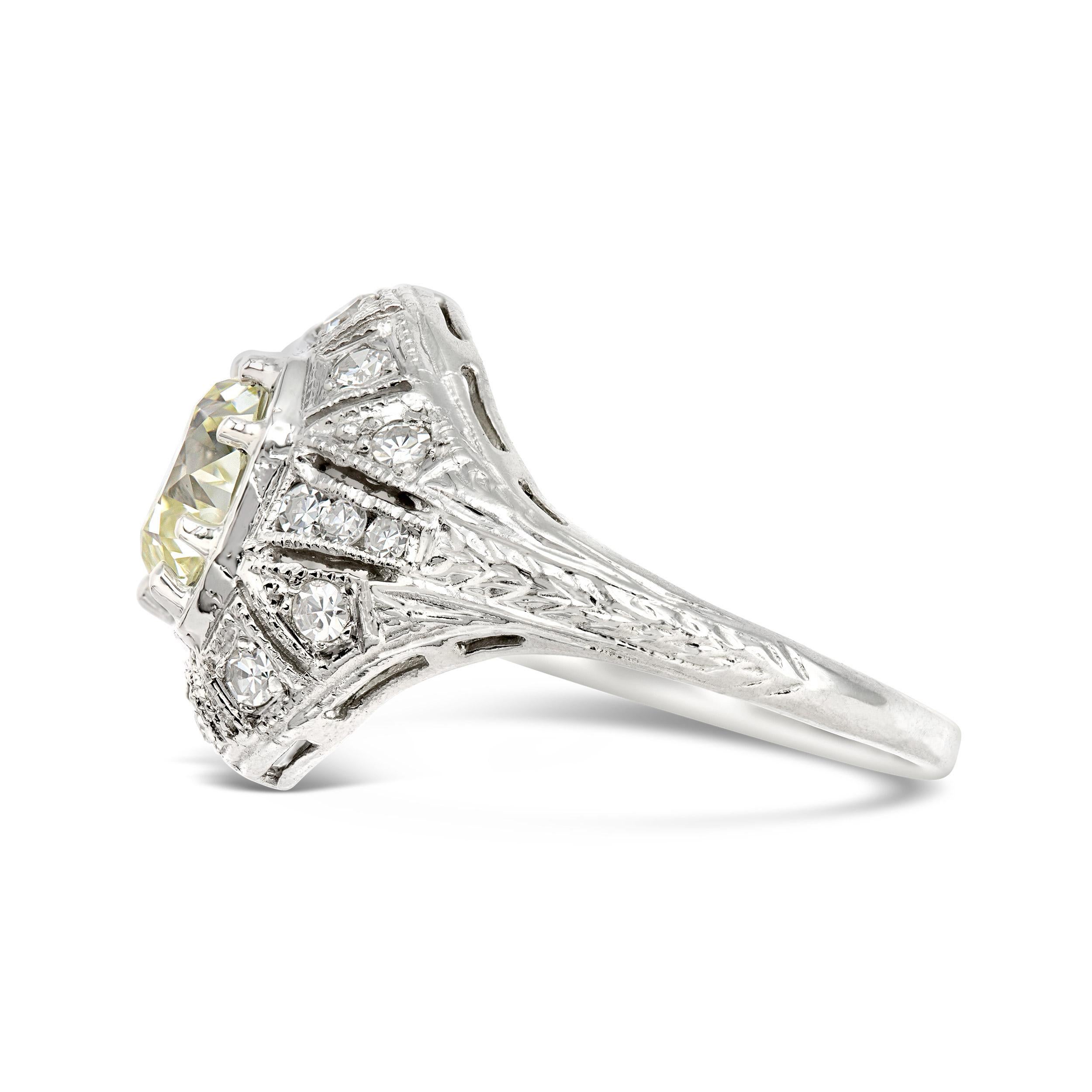 GIA Certified Art Deco 1.51 Ct. Old European Cut Ring In Good Condition For Sale In New York, NY