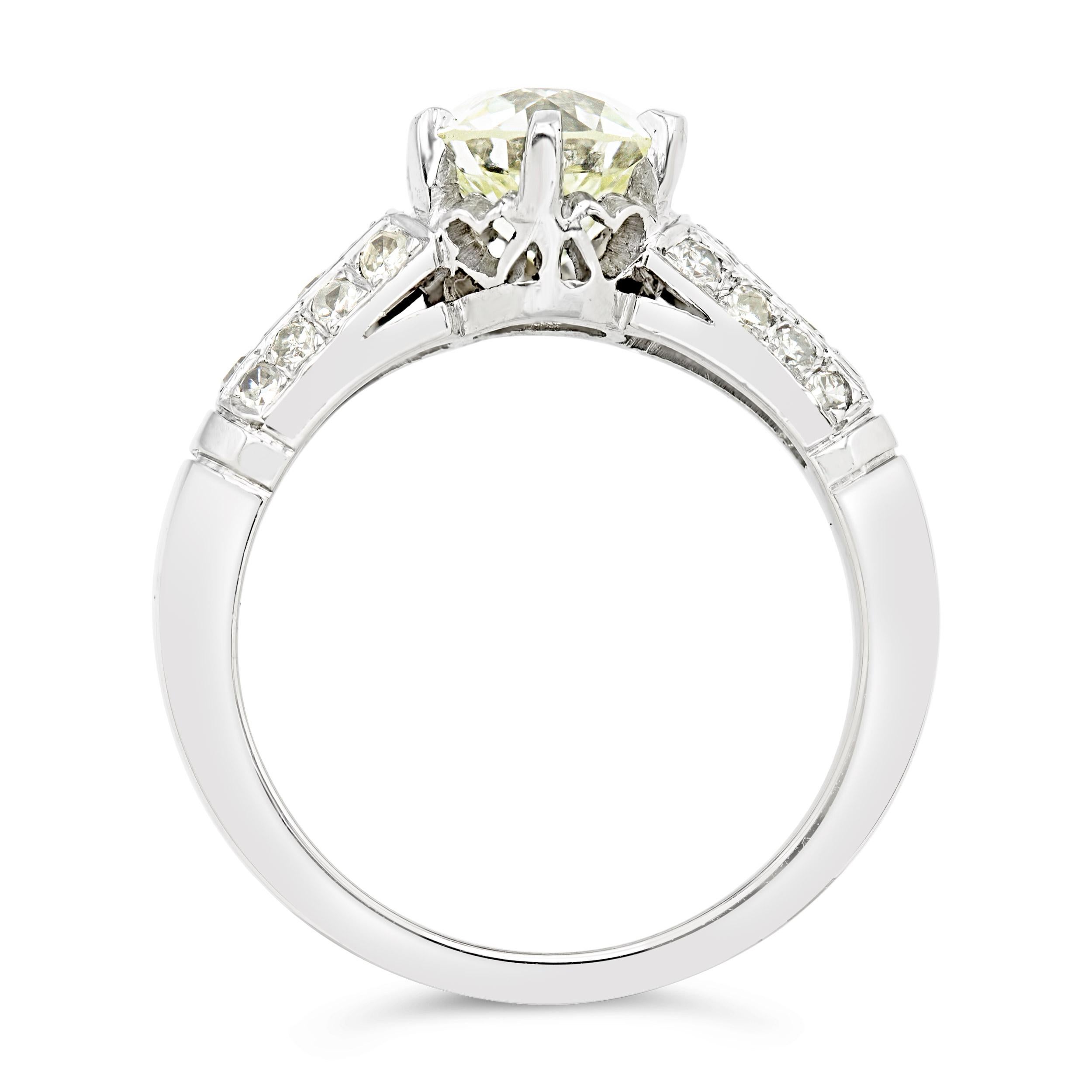 Art Déco certifié GIA 1,87 carat poids total Bague de fiançailles en diamants Bon état - En vente à New York, NY
