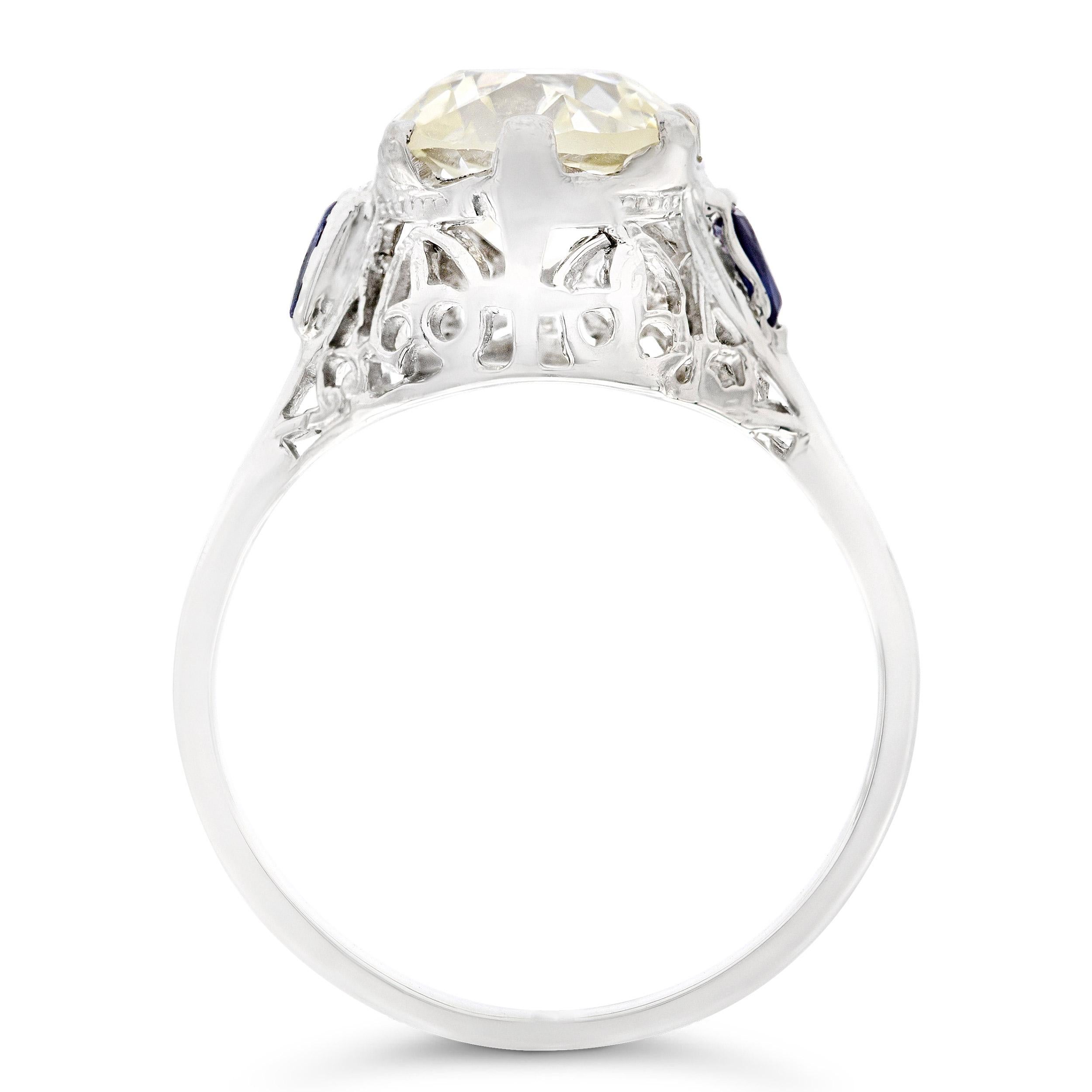 GIA Certified Art Deco 2.03 Ct. Diamond Filigree Engagement Ring In Good Condition For Sale In New York, NY