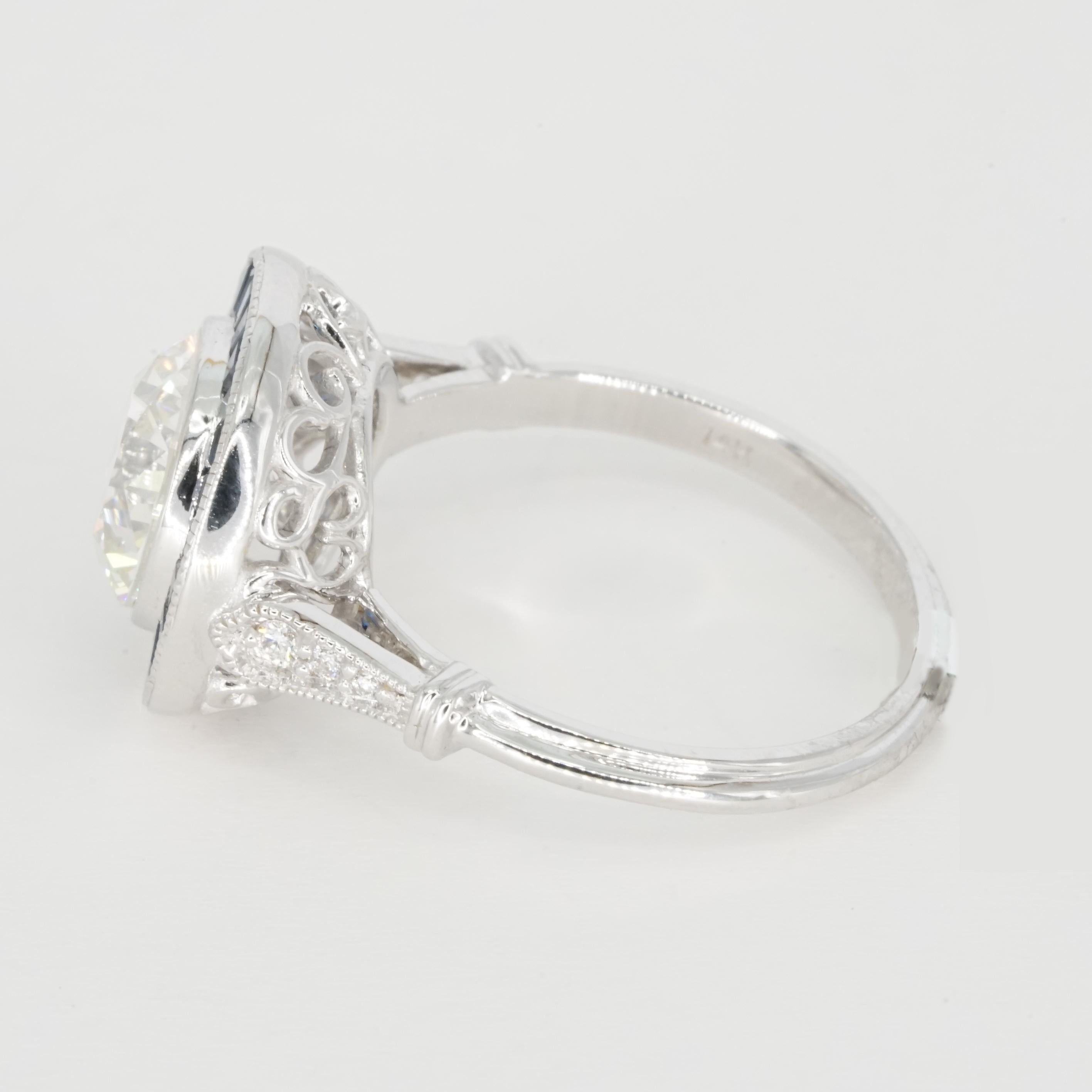 GIA Certified Art Deco 2.20 Carat Round Brilliant and Blue Sapphire Ring In New Condition For Sale In Chicago, IL