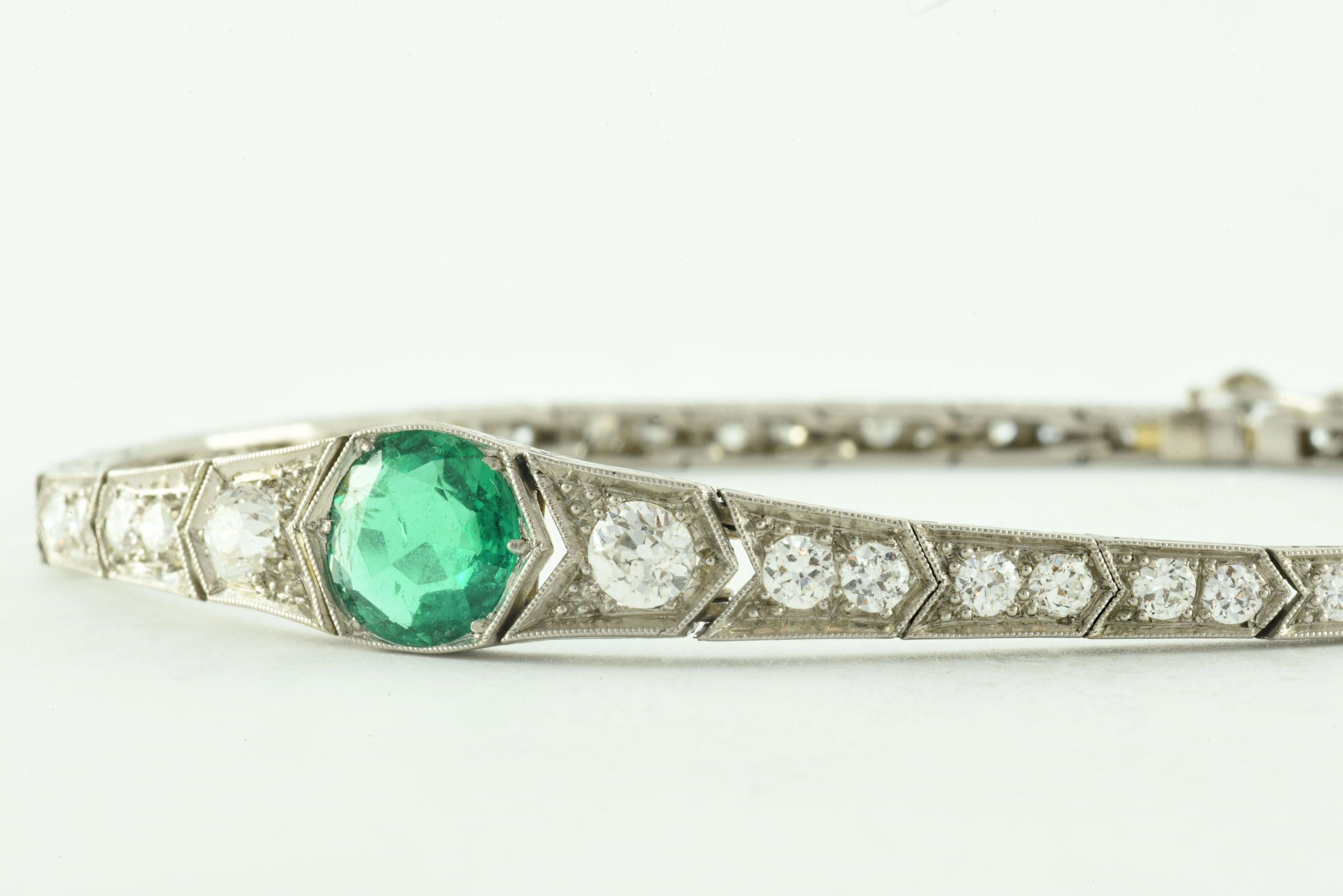 Old European Cut GIA Certified Art Deco Colombian Green Emerald and Diamond Bracelet