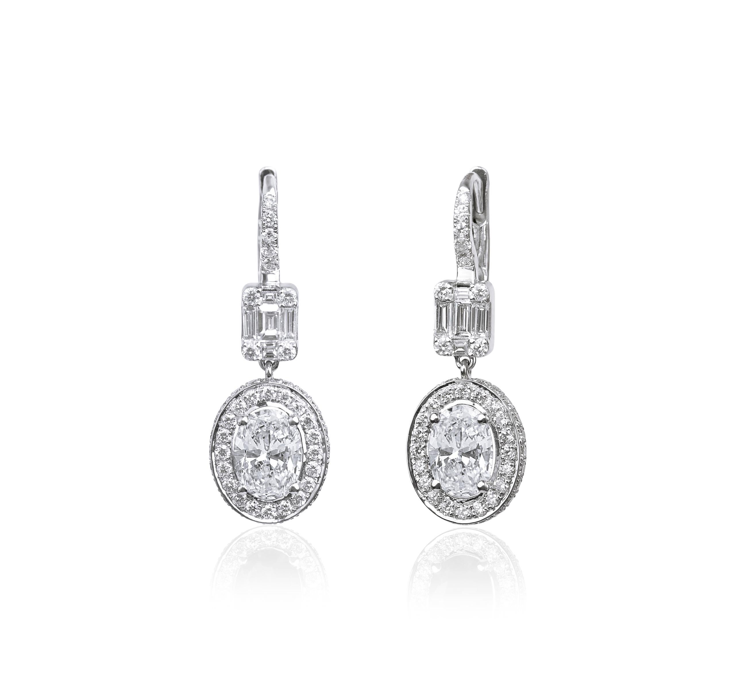GIA-Bericht zertifiziert 1,5 TCW Art Deco Diamant-Ohrhänger mit Ovalschliff  im Zustand „Neu“ im Angebot in Jaipur, RJ