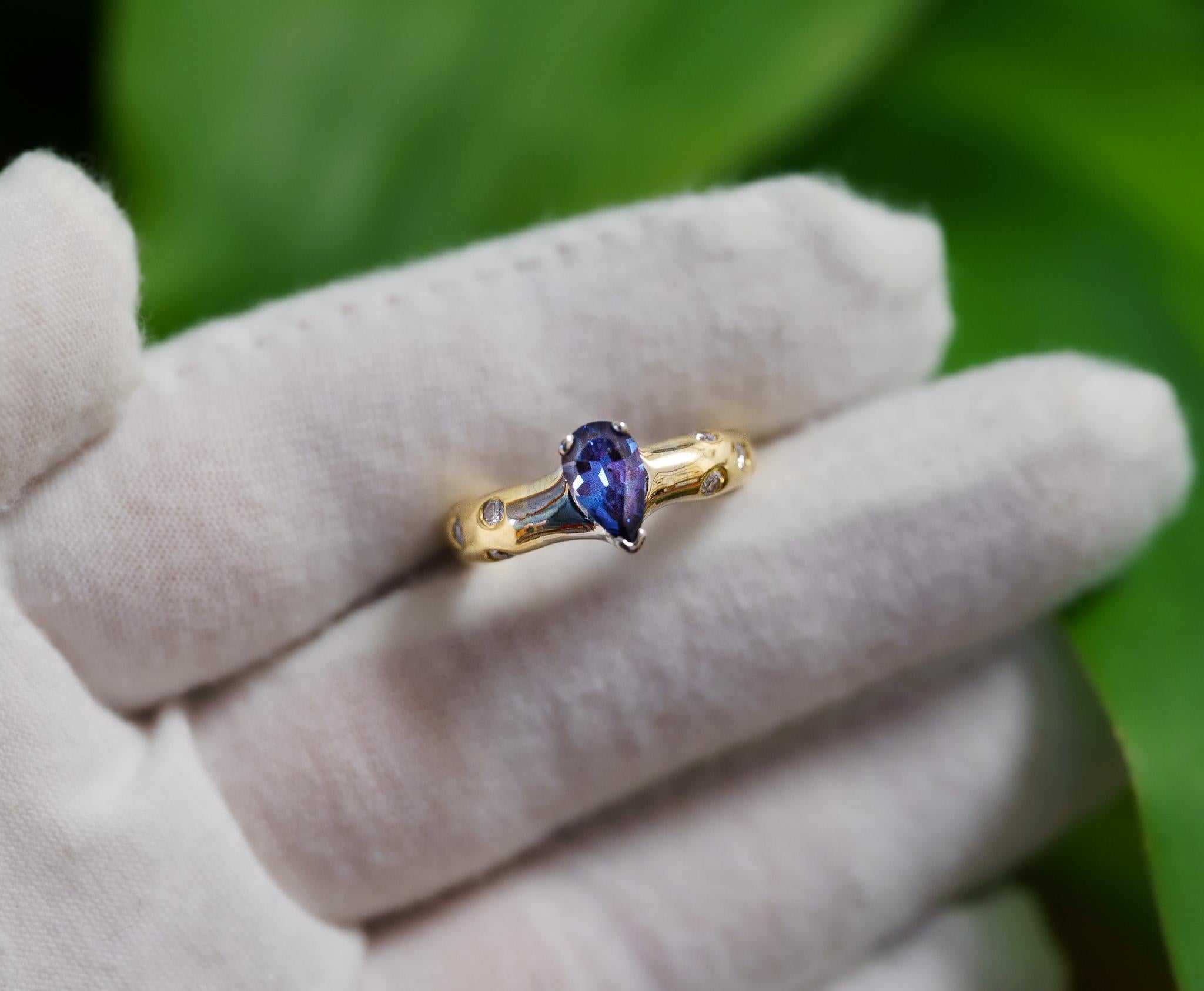 GIA Certified Untreated Color Changing Brazilian Alexandrite. The best that Mother Nature has to offer.

This ring features a 0.90 carat pear-cut Alexandrite. This Alexandrite has Brazilian origins and radiates a green-blue hue that changes to