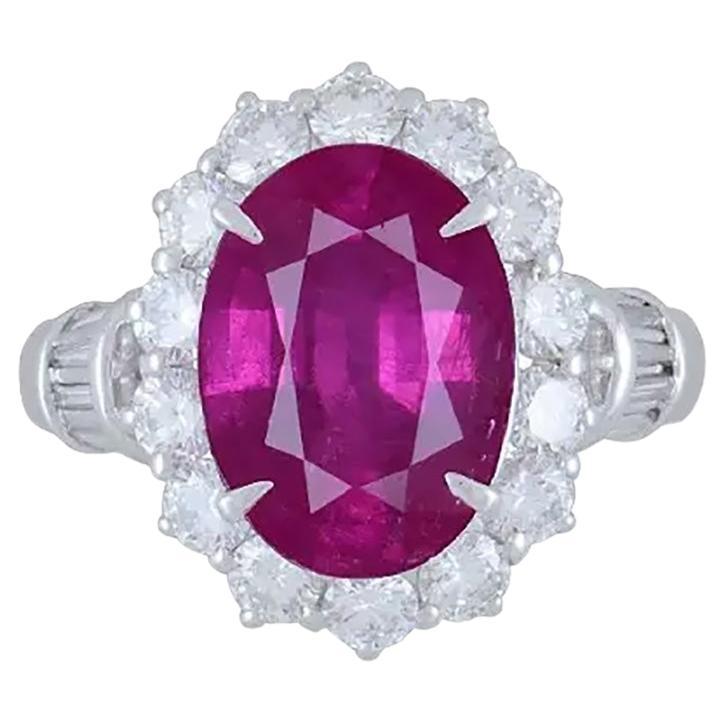 Platinring, GIA-zertifizierter burmesischer erhitzter Rubin 4,74 Karat, ovaler Diamant