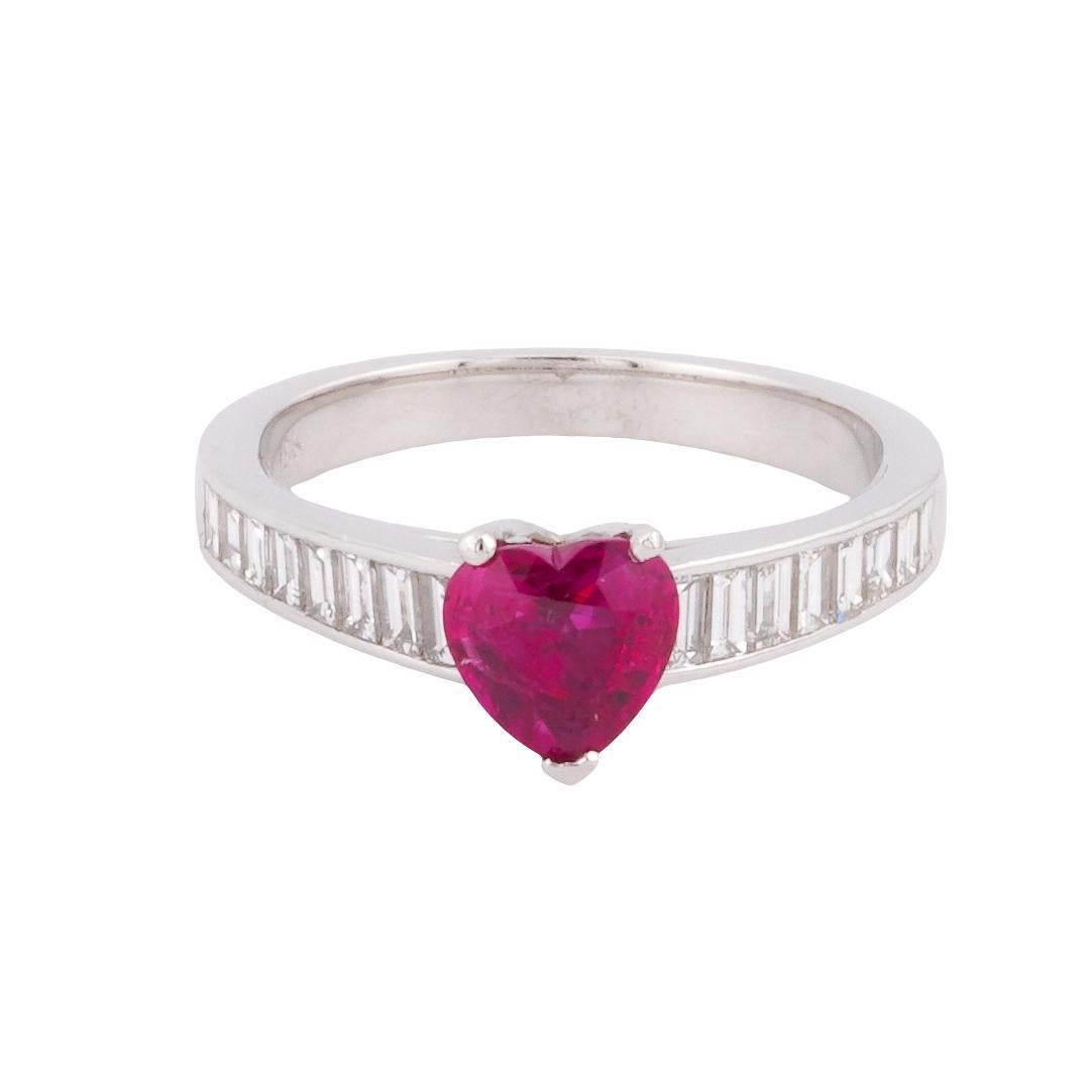 Bague en or blanc 18k certifiée GIA avec rubis de Birmanie et diamants Taille 6.75