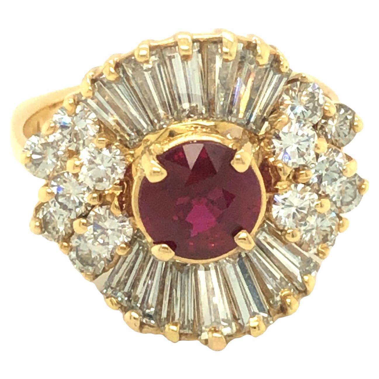 GIA-zertifizierter Burma-Rubin- und Diamant-Ballerina-Ring 18k Gelbgold