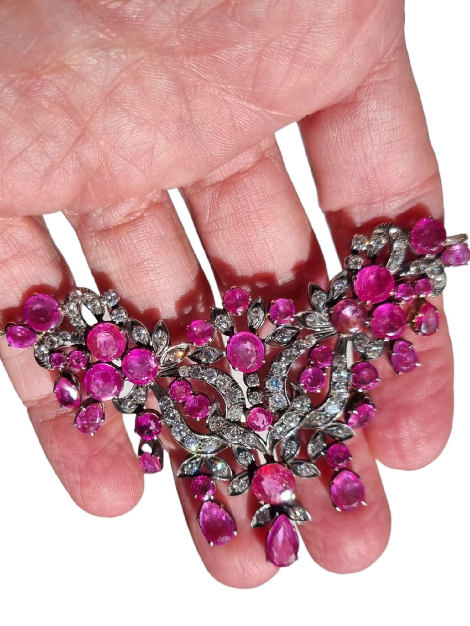 Taille ronde Collier guirlande en rubis de Birmanie et diamants certifiés GIA en vente
