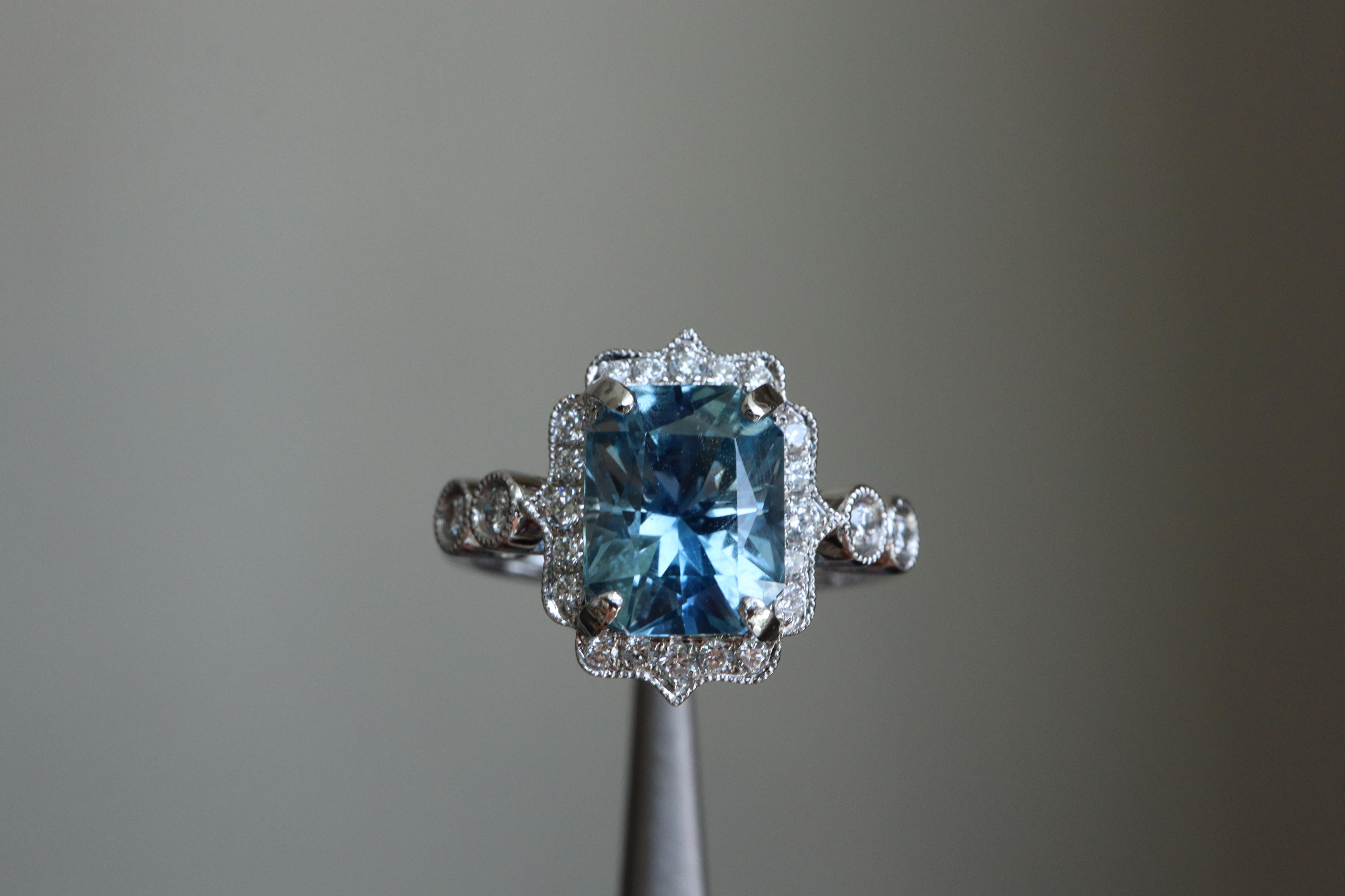 GIA Certified Burma Origin Unheated 2.61Ct Pastel Teal Blue Sapphire Ring 

The gentle and classy color of the stone, highly transparent and with just the right sparkle, complements jeans or pastel-colored clothing. Crafted in 18k solid gold with