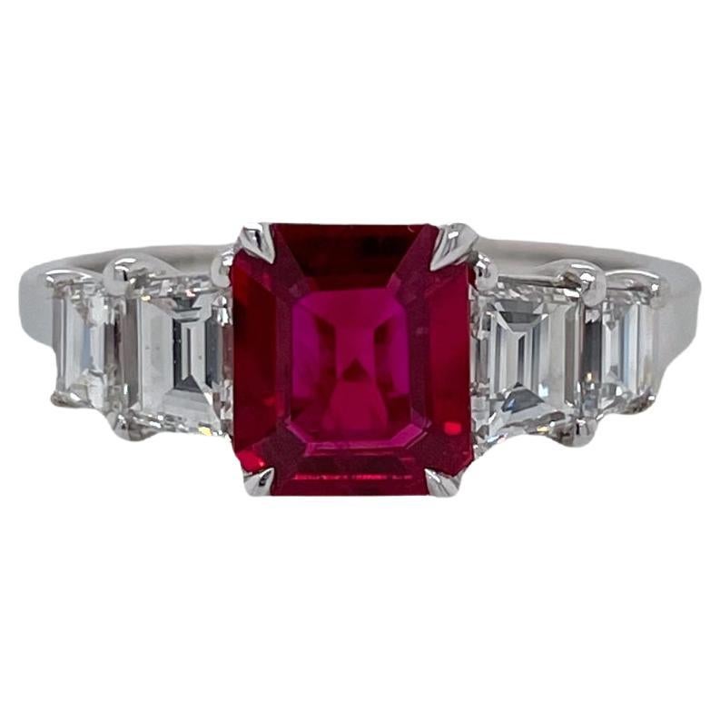 GIA-zertifizierter birmanischer Rubin- und Diamantring mit achteckigem Schliff in Platin