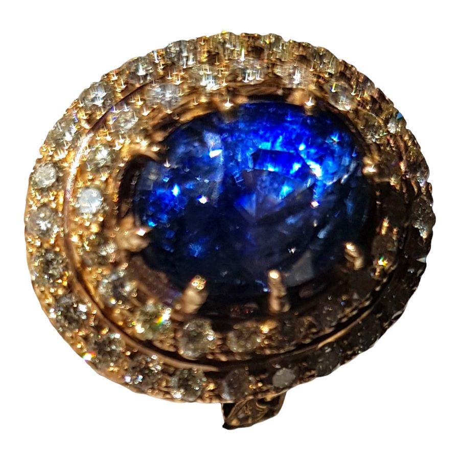 GIA-zertifizierter Ceylon-Blauer Saphir 7.2 Karat 'Unbehandelter, unerhitzter' Diamantring  im Angebot 4