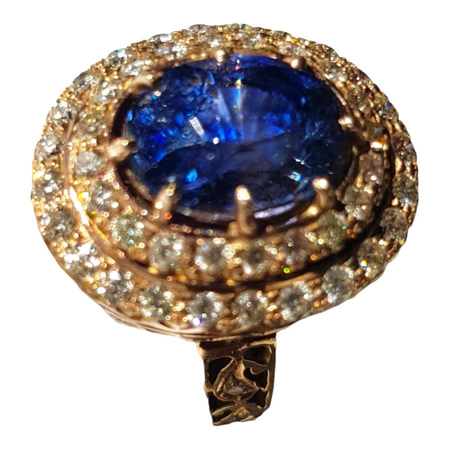 GIA-zertifizierter Ceylon-Blauer Saphir 7.2 Karat 'Unbehandelter, unerhitzter' Diamantring  im Angebot 2