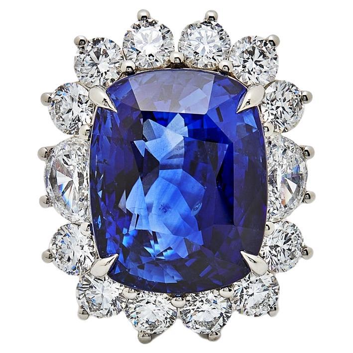 GIA Certified Ceylon Sapphire and Diamond Platinum Halo Ring For Sale