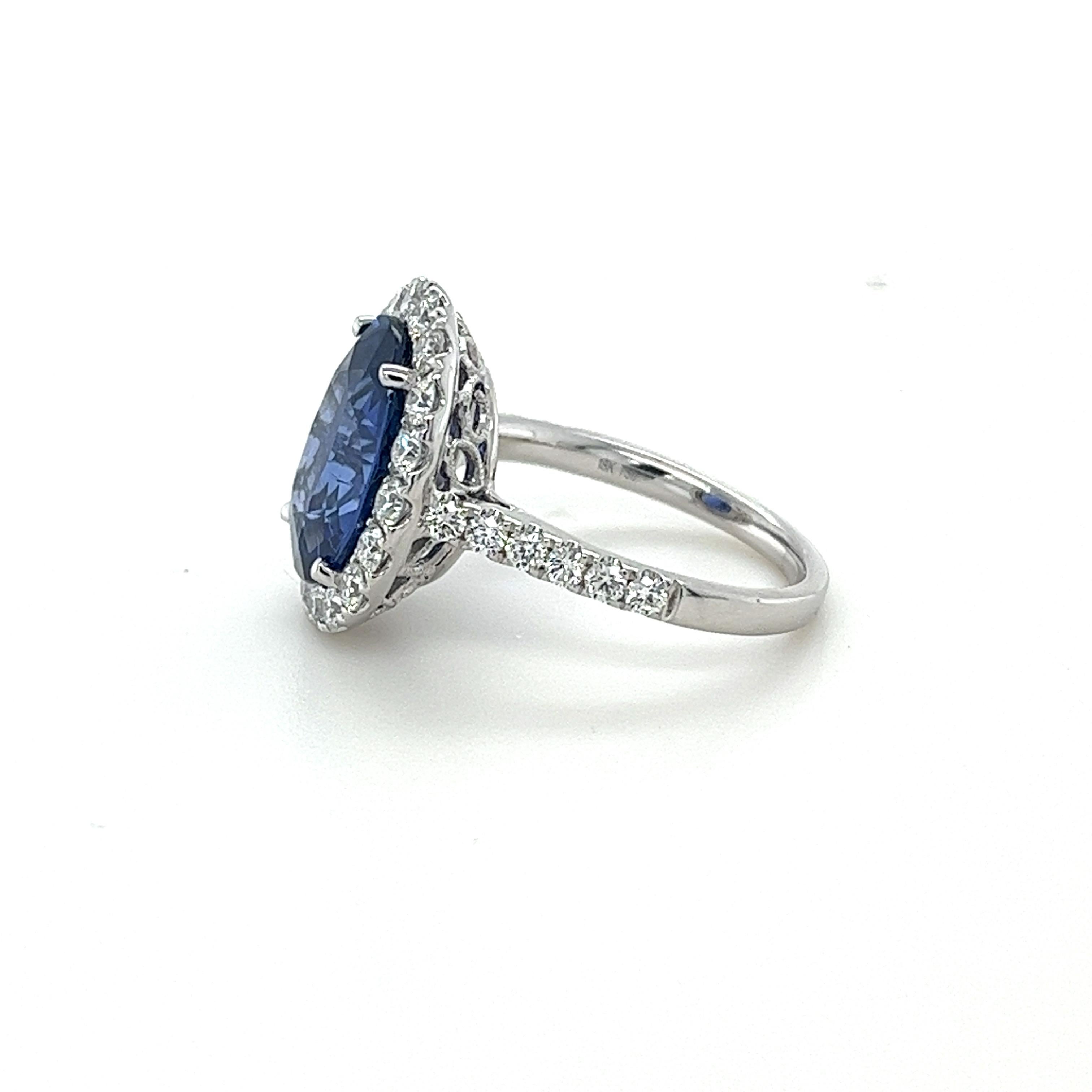 Modern GIA Certified Ceylon Sapphire & Diamond Halo Ring in 18 Karat White Gold For Sale