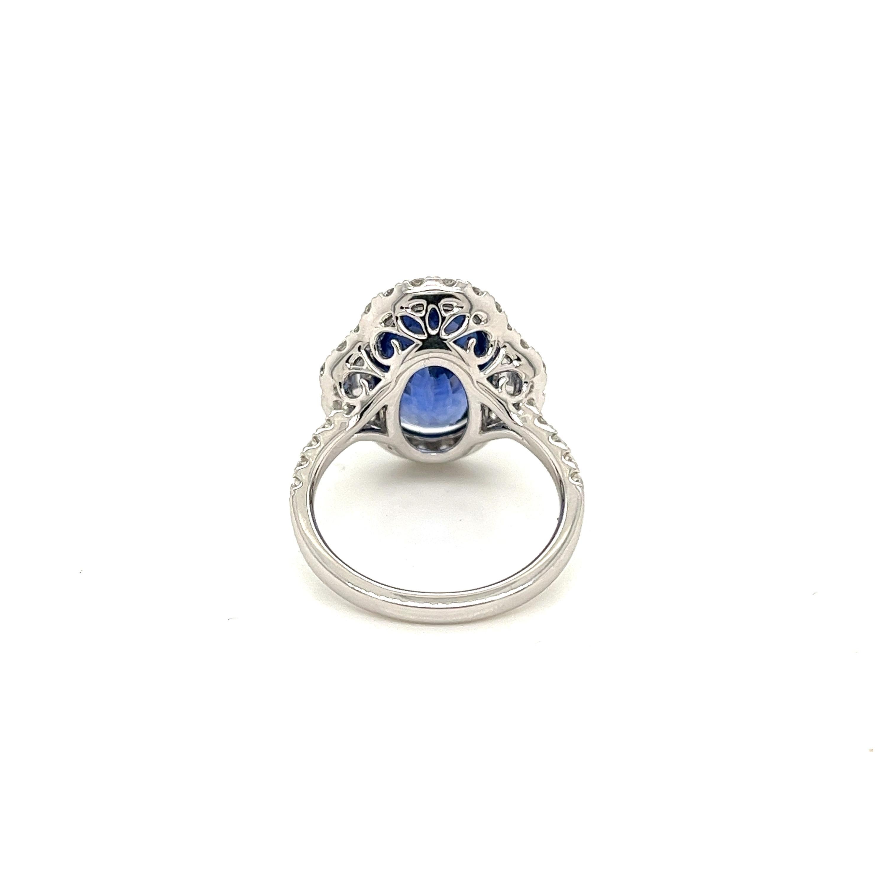 GIA Certified Ceylon Sapphire & Diamond Ring in 18 Karat White Gold In New Condition For Sale In Great Neck, NY