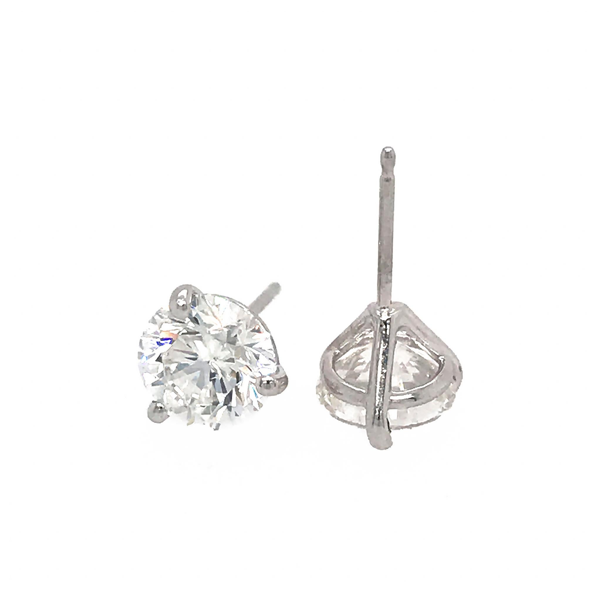 METAL TYPE: 14k White Gold
STONE WEIGHT: 3.02 ct twd
CLARITY: SI2
COLOR: G
GIA REPORT NUMBERS: 11585970 and 11809894