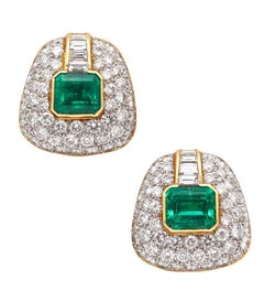 GIA-zertifizierte Clips-Ohrringe aus 18 Karat Gold mit 13,04 Karat Smaragden und Diamanten