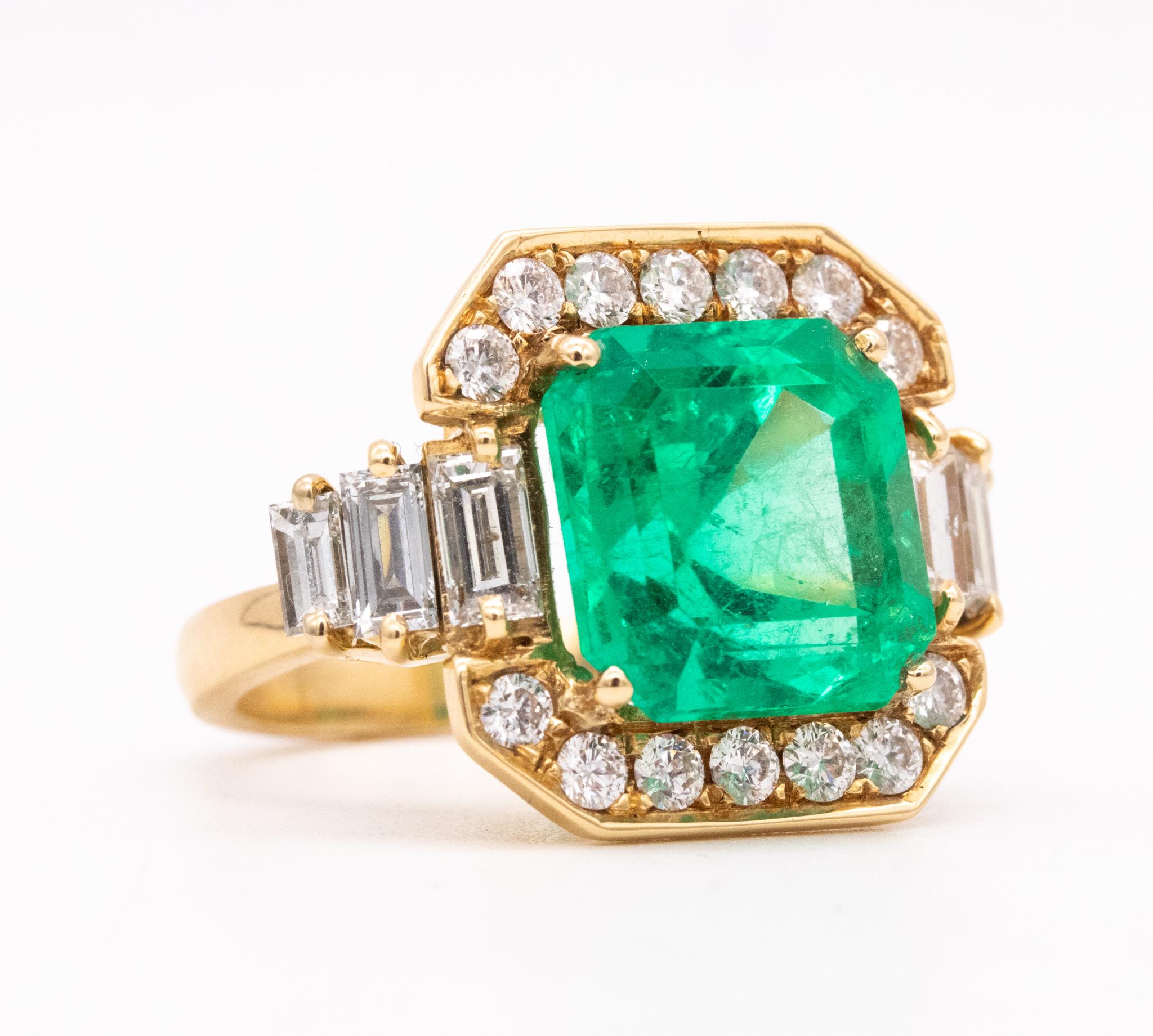 Gia Certified Cocktail Ring 18Kt Gold With 10.32 Ctw Colombian Emerald & Diamond For Sale 2