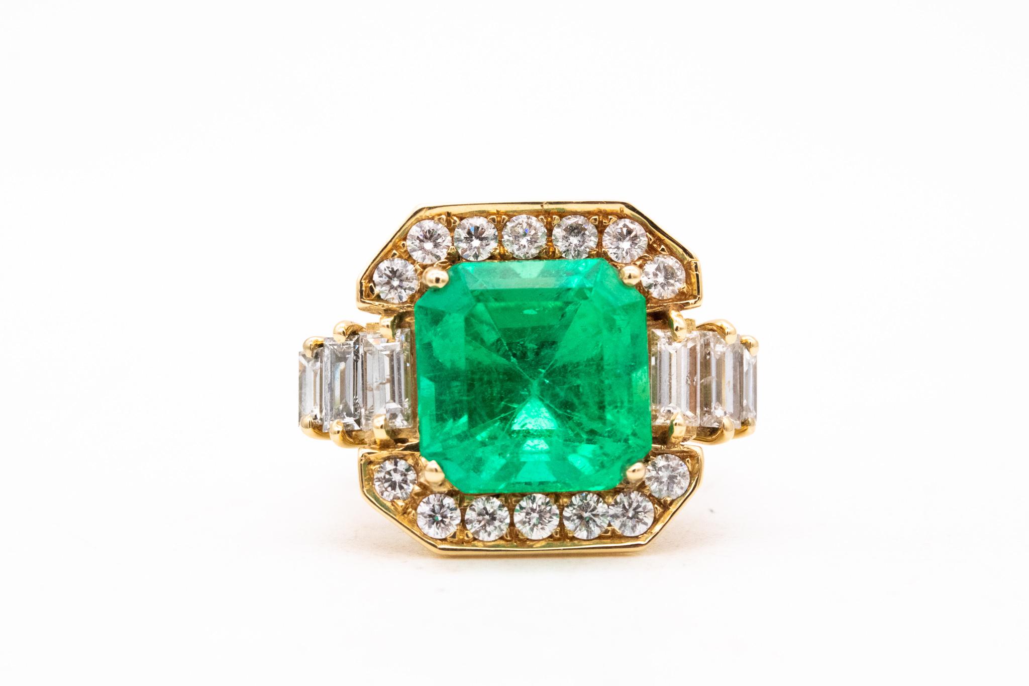 Gia Certified Cocktail Ring 18Kt Gold With 10.32 Ctw Colombian Emerald & Diamond For Sale 3