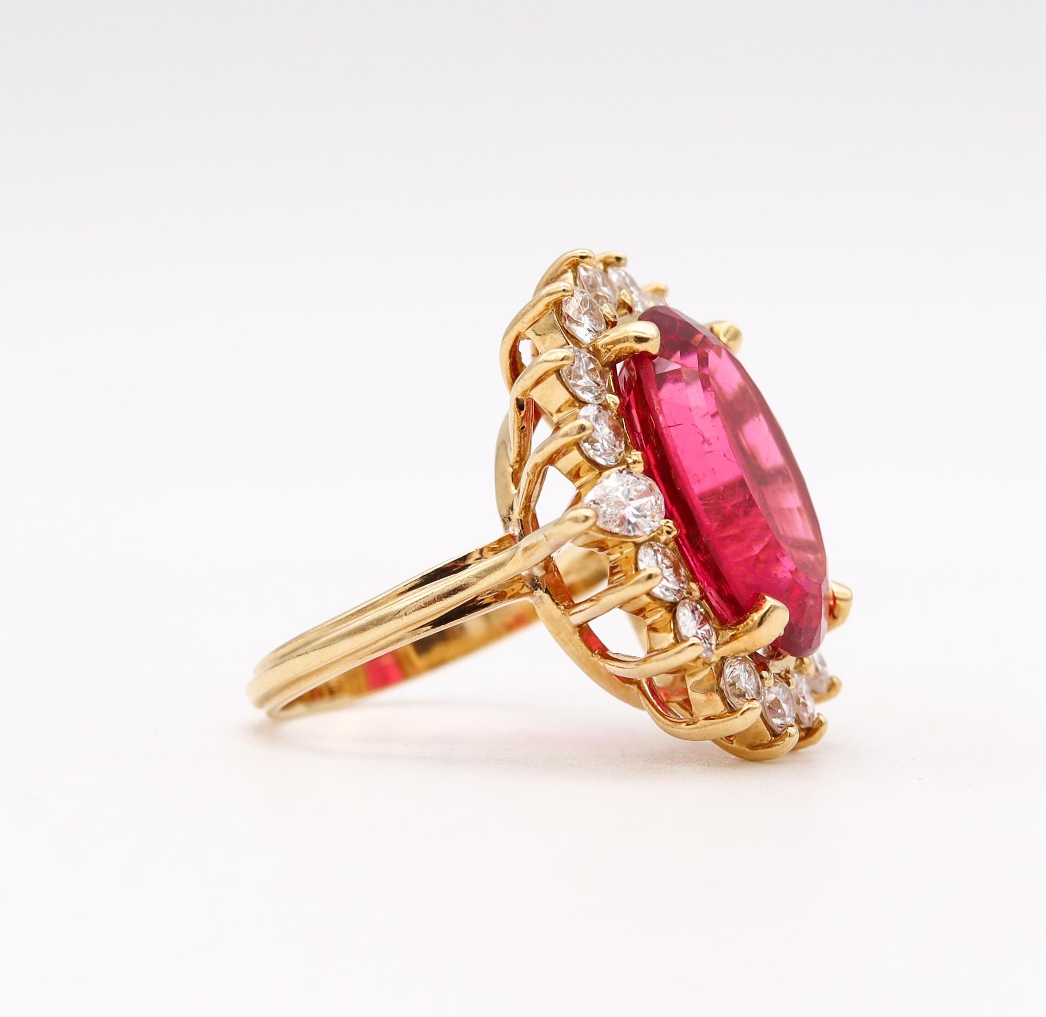 GIA Certified Cocktail Ring in 18kt Gold with 14.80 Ctw Diamonds & Rubellite For Sale 4