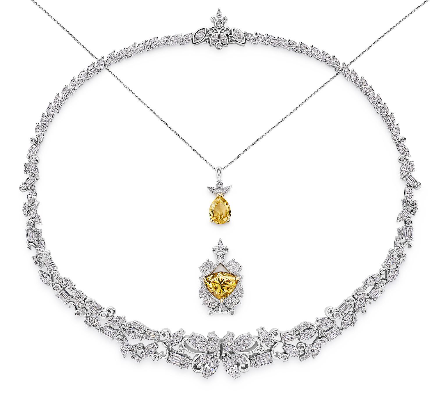 Das spektakuläre Coeur de Mazarin-Halsband besteht aus zwei GIA-zertifizierten Fancy Vivid Yellow-Diamanten kanadischen Ursprungs, die in Australien poliert wurden.  Ein 7,45ct Vs1 Modifizierter Dreieckiger Brillantschliff und ein 3,40ct Birne