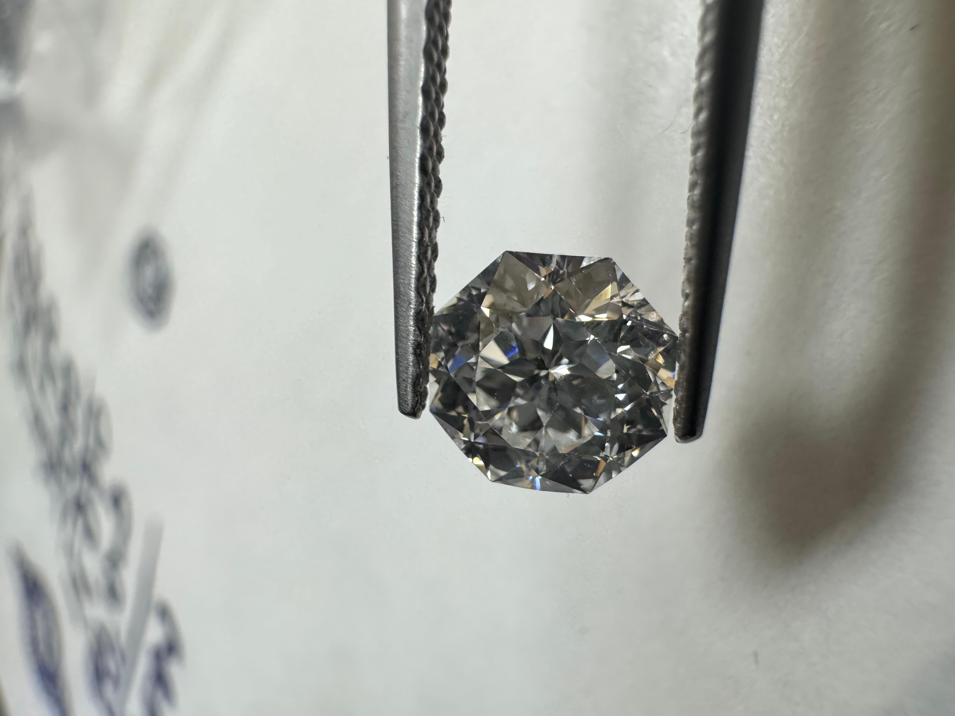 Heart Cut GIA Certified Collection 1.26 Carat E VS1 Octagonal Modified Brilliant Diamond For Sale