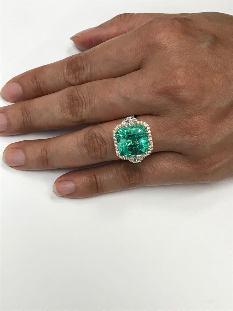 GIA Certified Colombian Emerald 10.20 Carat Diamond Halo Two-Color Gold Ring 7