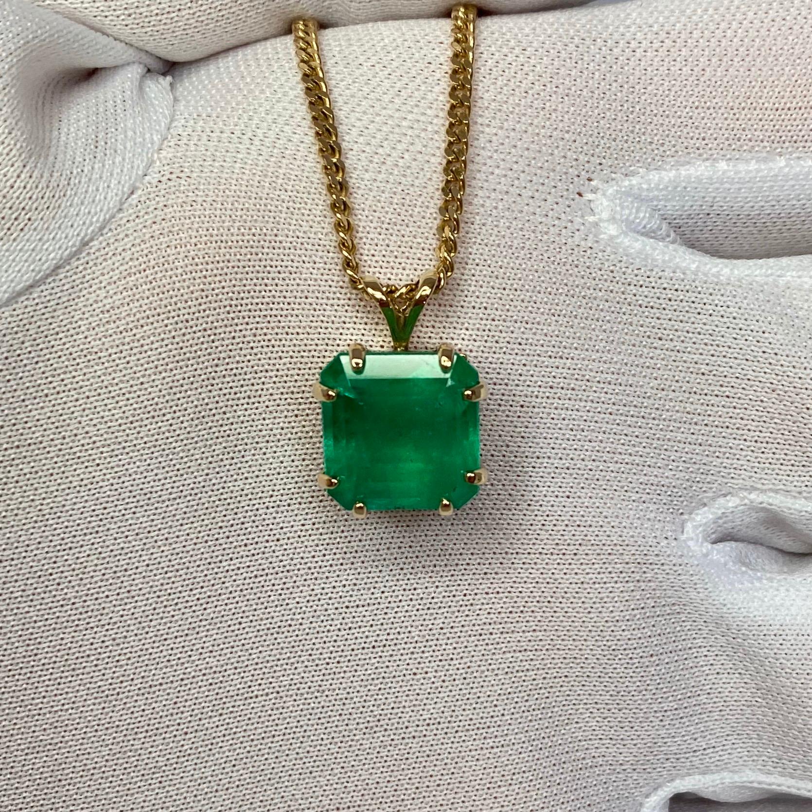 Women's or Men's GIA Certified Colombian Emerald 6 Carat Yellow Gold Emerald Cut Pendant Necklace