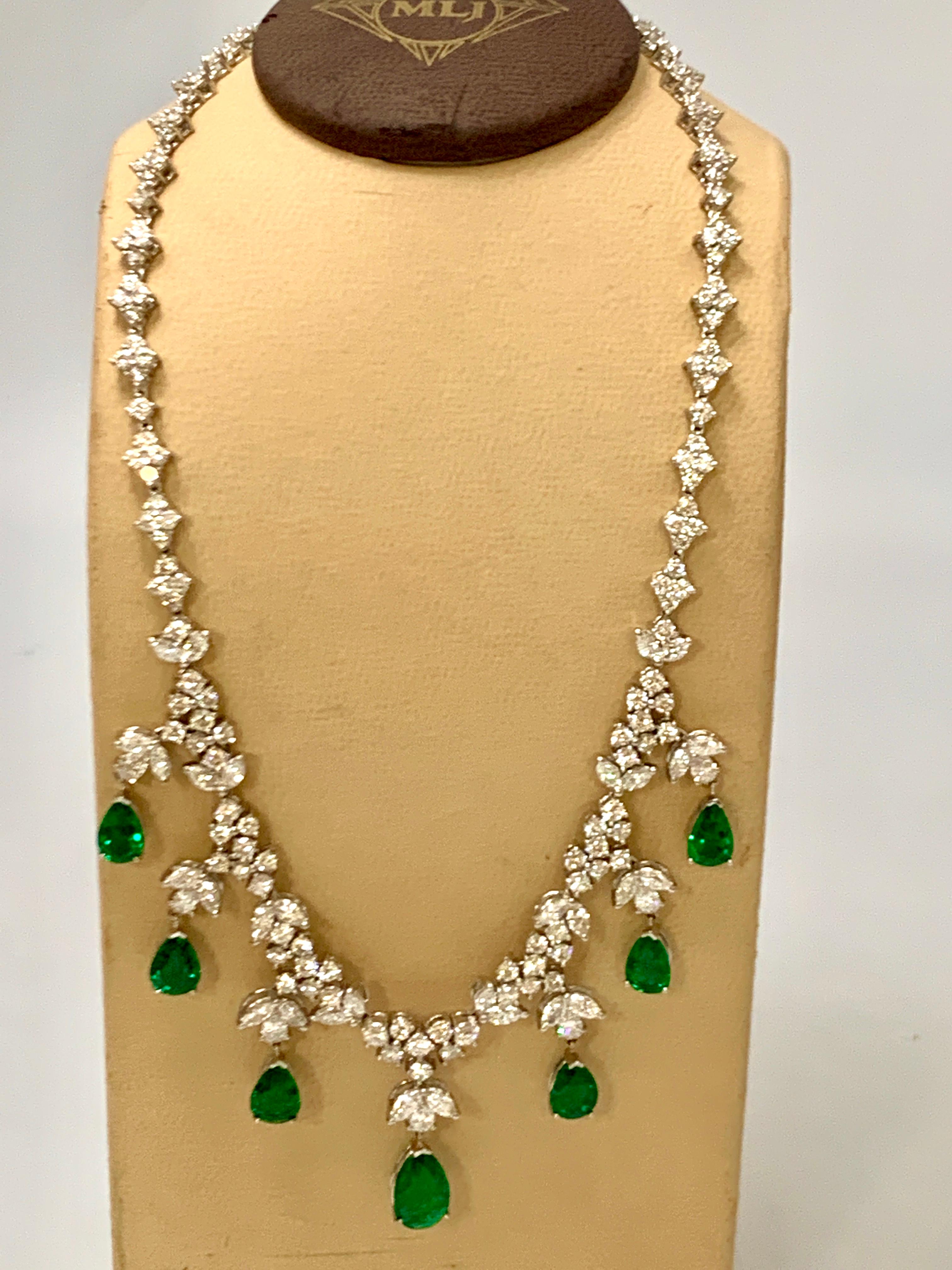  GIA Certified Pear Colombian Emerald & Diamond Bridal Drop Necklace 18 K  Gold In Excellent Condition In New York, NY