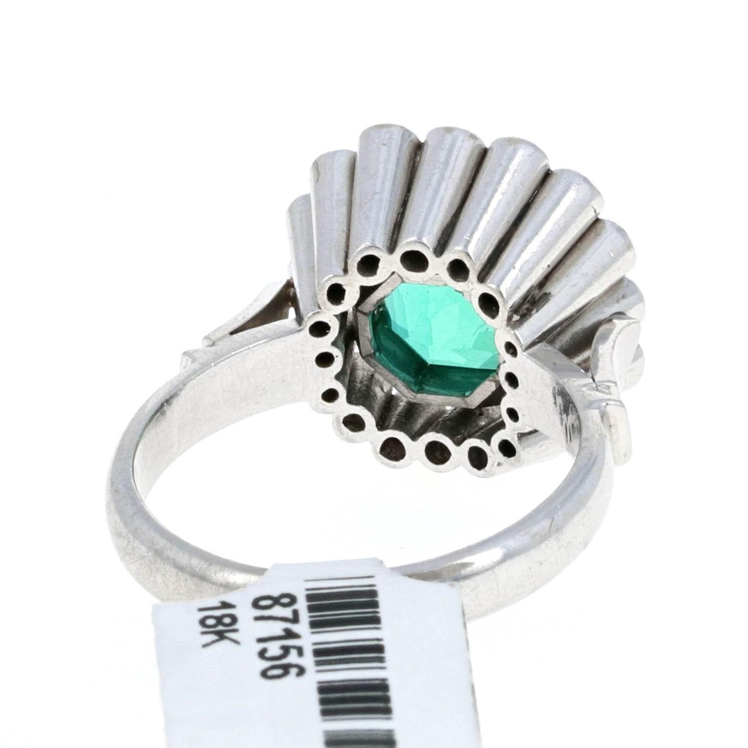 GIA-Certified Colombian Emerald and Diamond Cocktail Ring and Earrings Set For Sale 1