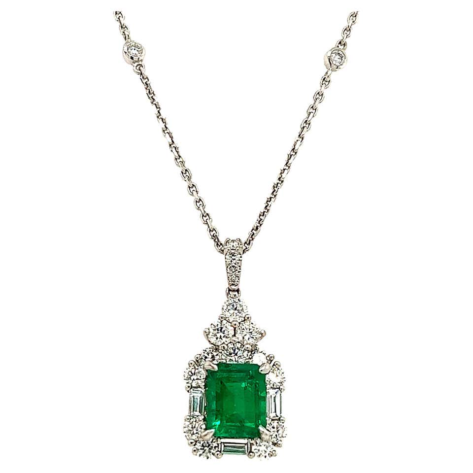 Important GIA Colombian Emerald and Diamond Necklace For Sale at 1stDibs