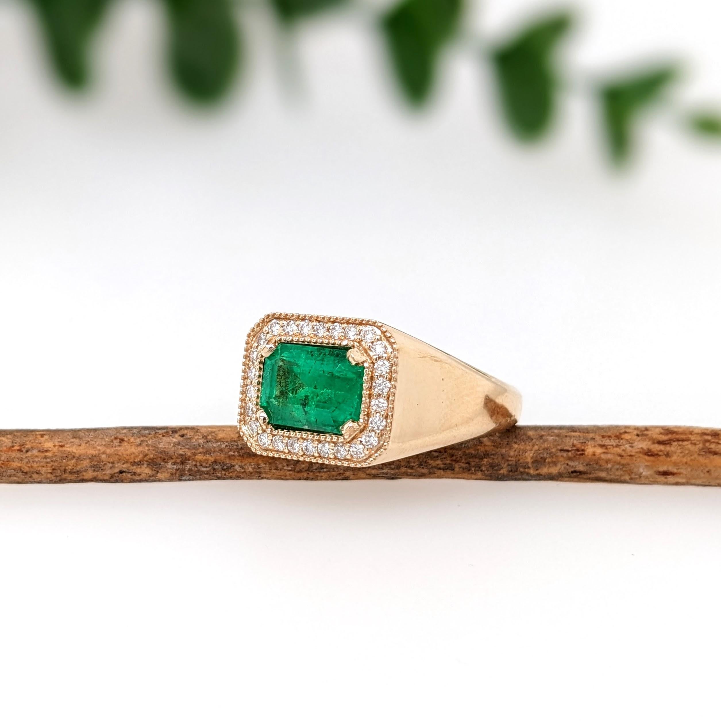 Modern GIA Certified Colombian Emerald Ring w Earth Mined Diamonds in Solid 14K Gold For Sale
