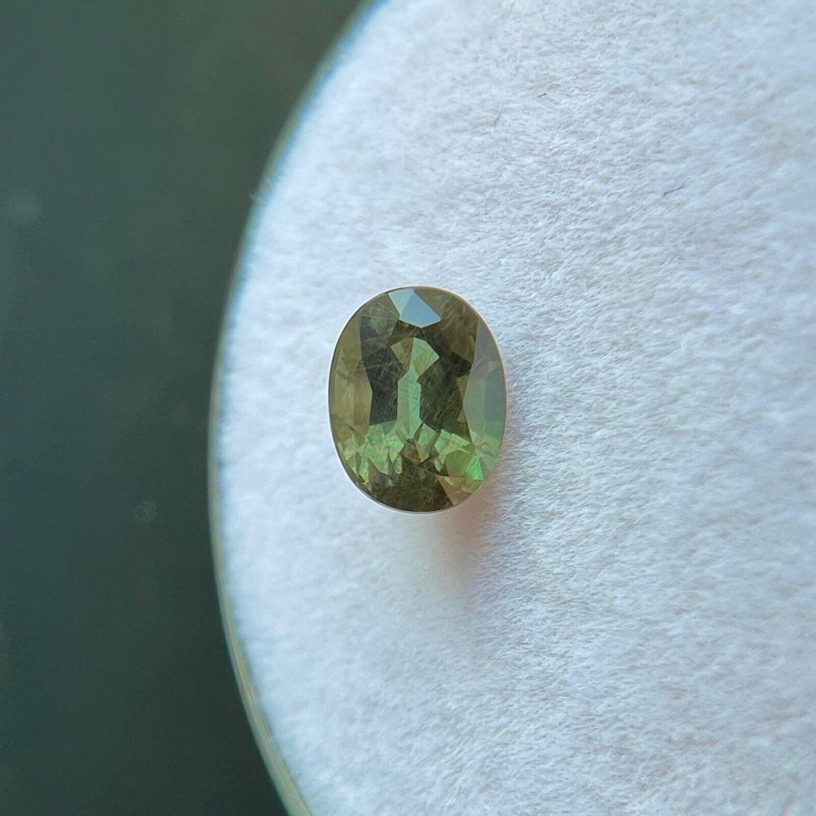 GIA Certificado Color Cambio Granate 0.88ct Piropo Espessartina Talla Oval Gema Rara en Nuevo estado para la venta en Birmingham, GB