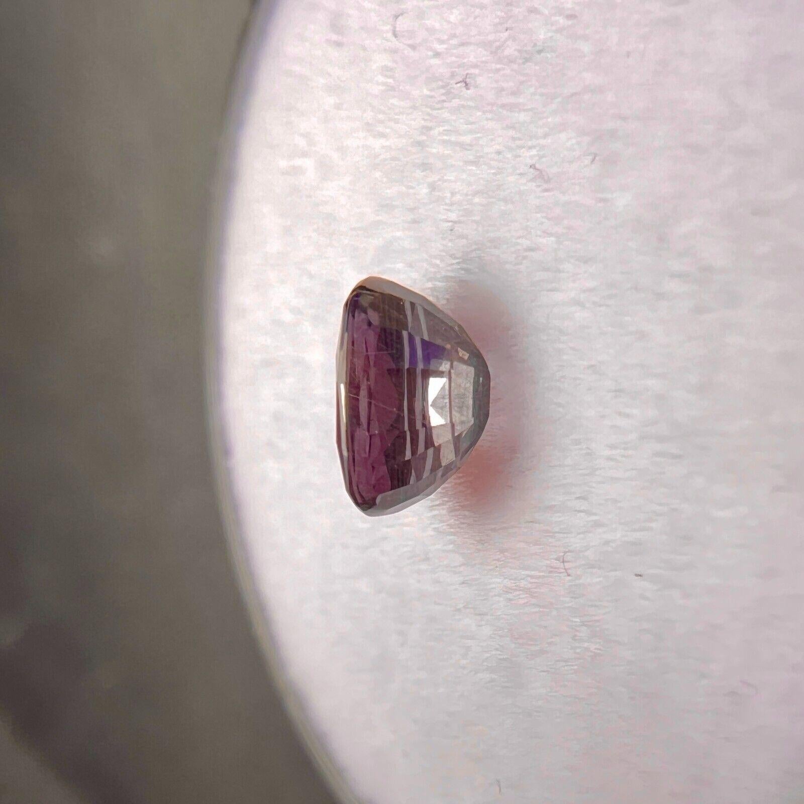 GIA Certificado Color Cambio Granate 0.88ct Piropo Espessartina Talla Oval Gema Rara en venta 4