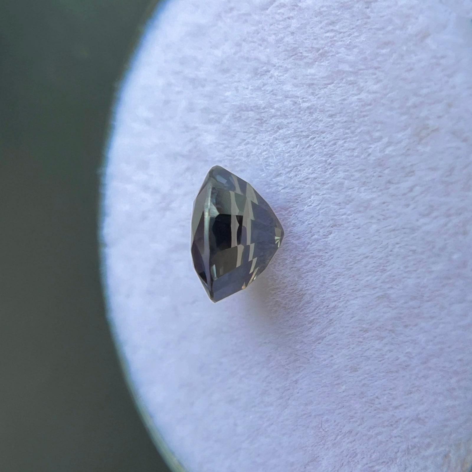 Gia Certified Colour Change Purple Sapphire 1.07Ct Untreated Oval Cut Rare Gem For Sale 5