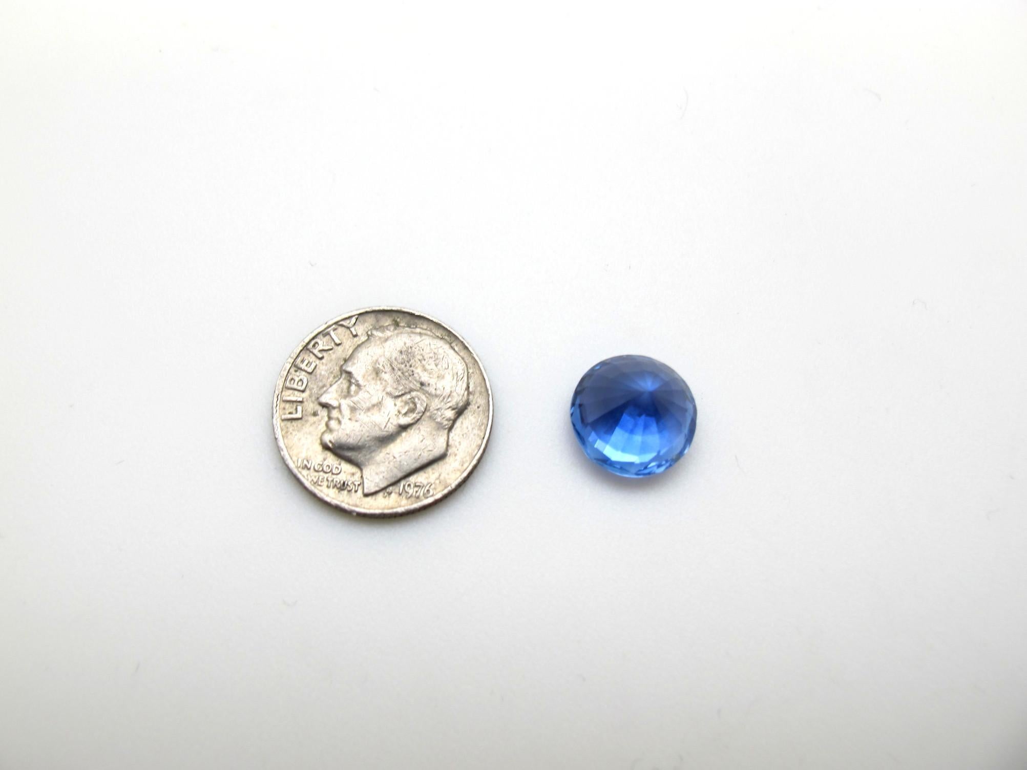 Unheated 5.84 ct. Ceylon Cornflower Blue Sapphire Round GIA, Unset 3-Stone Ring In New Condition In Los Angeles, CA