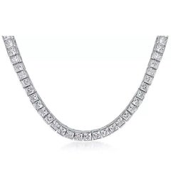 GIA Certified D/E Color VS/VVS Quality 28.82 Carat Princess Cut Diamond Necklace