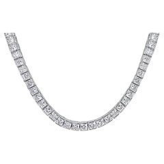 GIA Certified D/E Color VS/VVS Quality 28.82 Carat Princess Cut Diamond Necklace