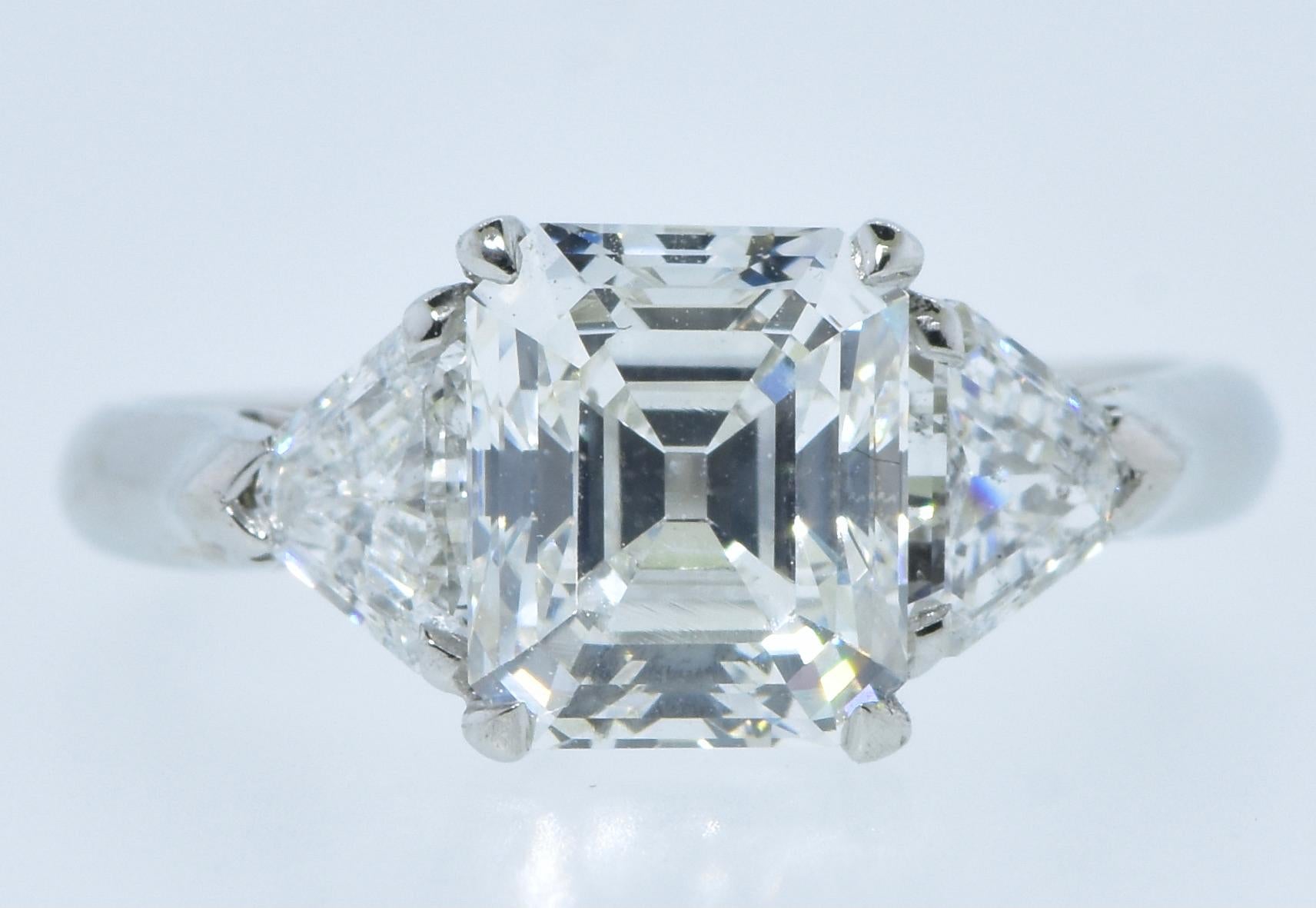 GIA Graded D, SI1, Vintage Platinum Asscher Cut 2.23 Carat Diamond Ring For Sale 2