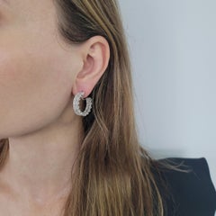 GIA-zertifizierte Diamant-Ohrringe im „Inside-Out“-Hoop-Stil mit Smaragdschliff aus 18 Karat