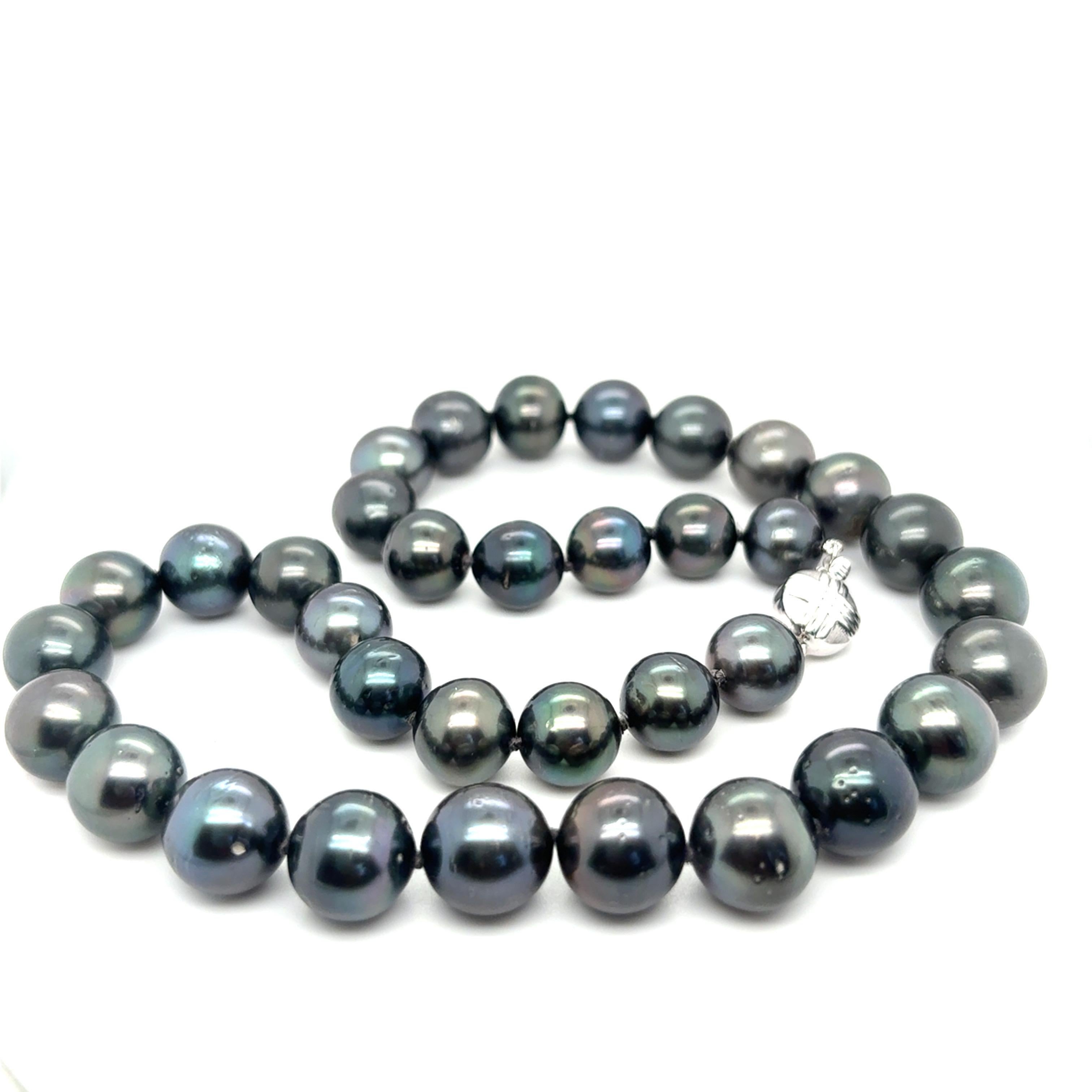 GIA-zertifizierte dunkle Tahiti-Perlenkette mit Weißgold-Verschluss im Angebot 10