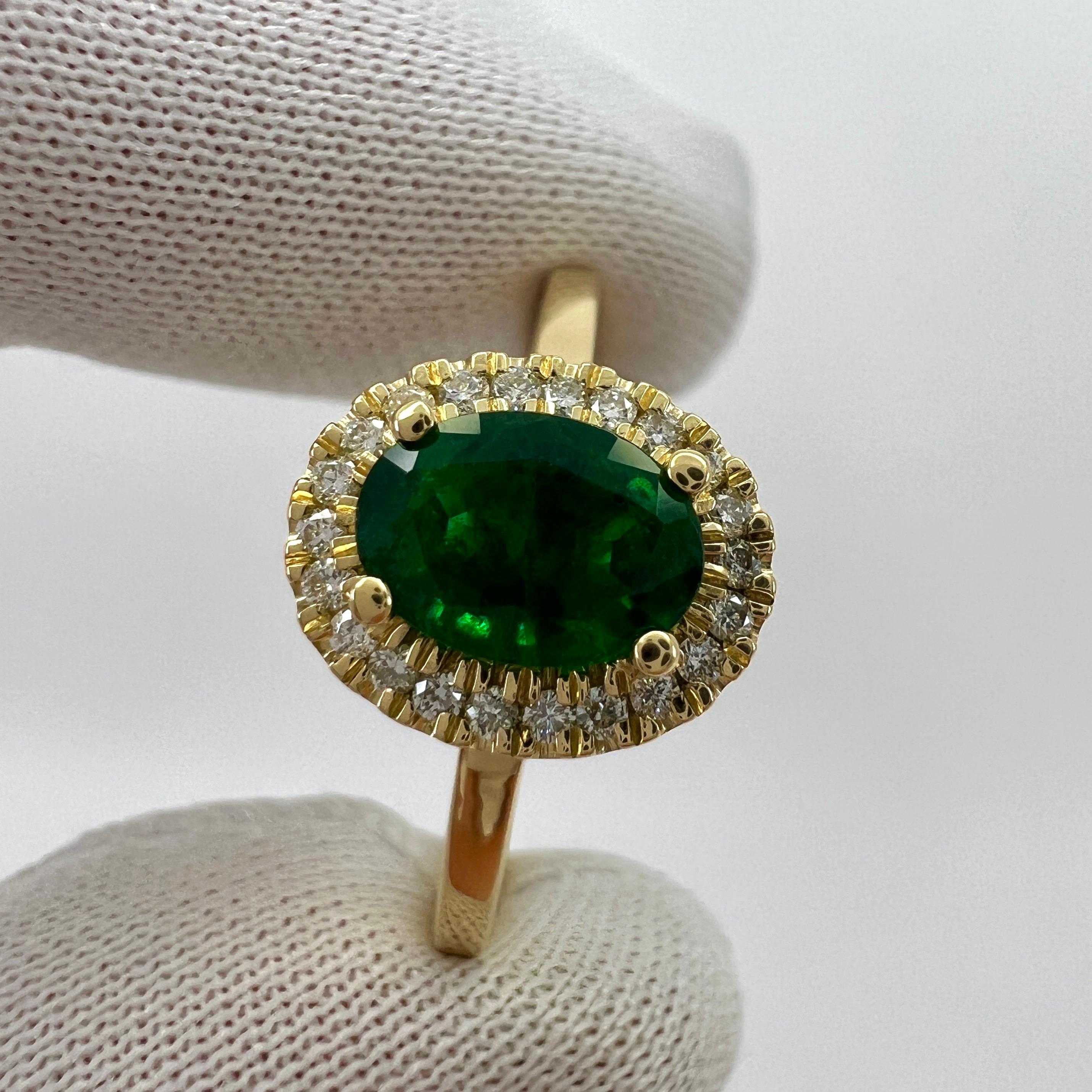 GIA Certified Deep Green Emerald And Diamond 18k Yellow Gold Cluster Halo Ring In New Condition For Sale In Birmingham, GB