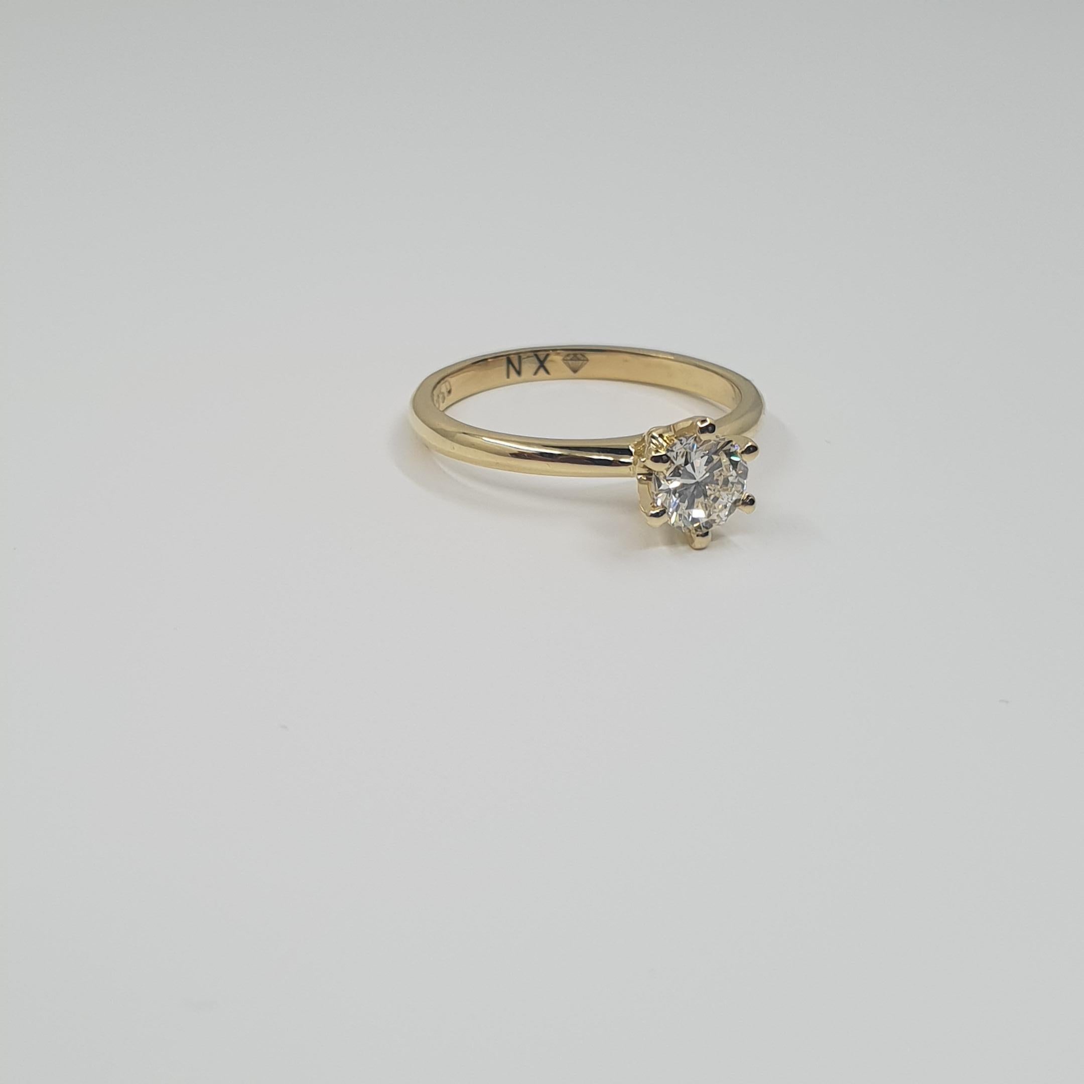 Brilliant Cut GIA Certified Diamond 0.50 H/SI1 Solitaire Ring 750 Gold in 6 Prong Setting For Sale