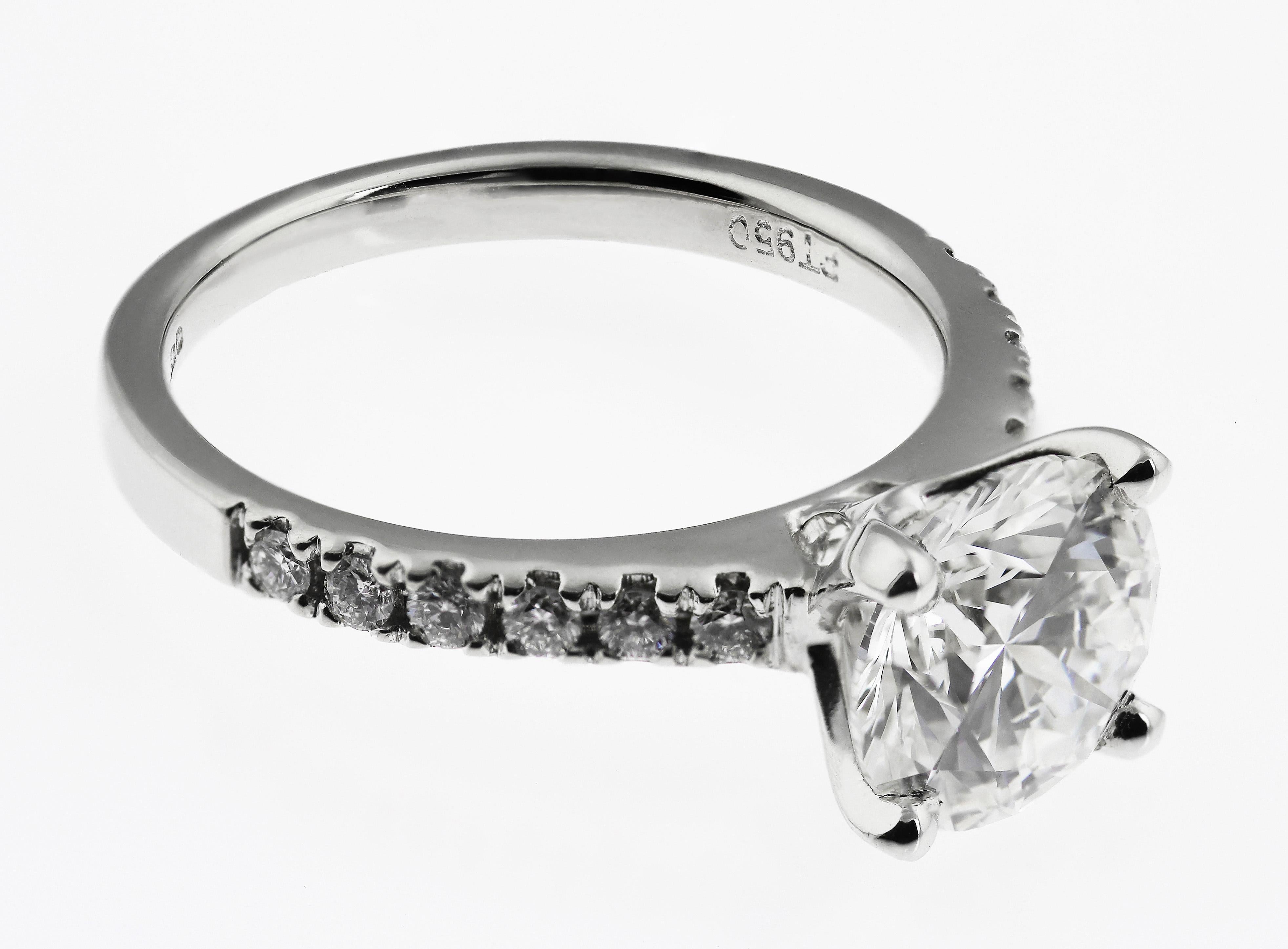2.2 carat round diamond engagement ring