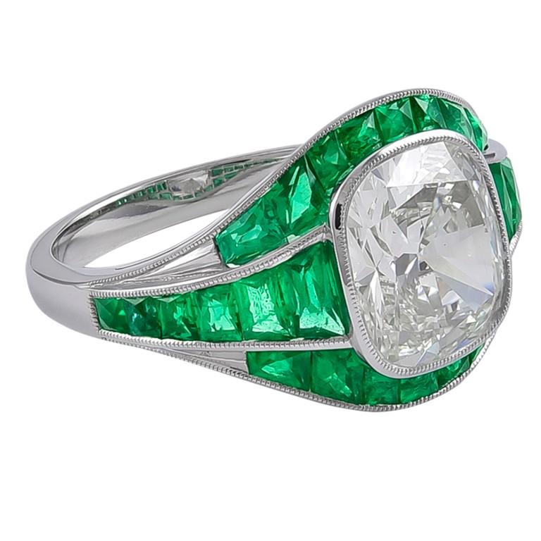 French Cut GIA Certified Diamond 2.87 Carat and Gorgeous Emerald Art Deco Style Ring