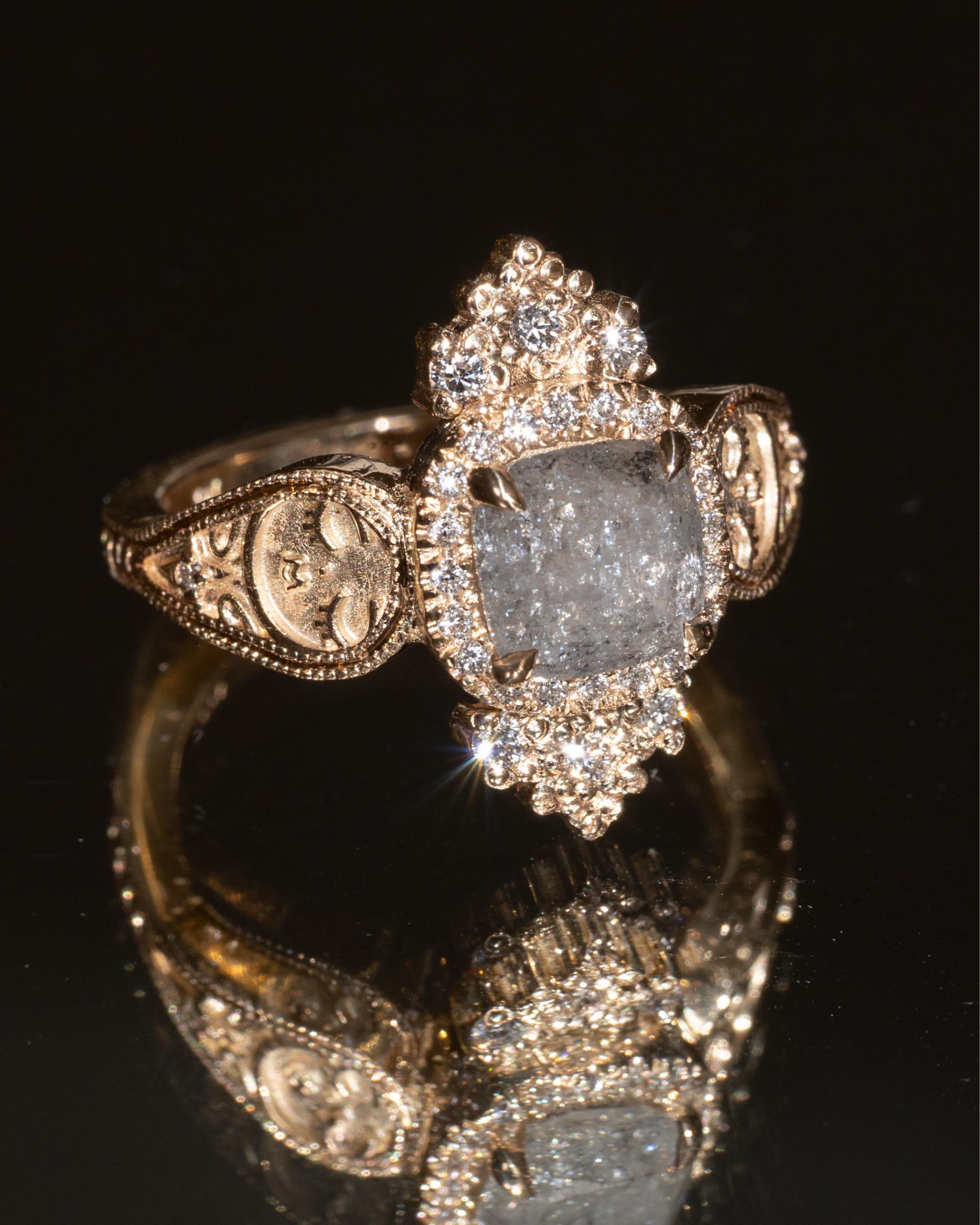 En vente :  Bague Dreamers de 1 carat de diamants certifiés GIA, taille coussin, pavé français 6
