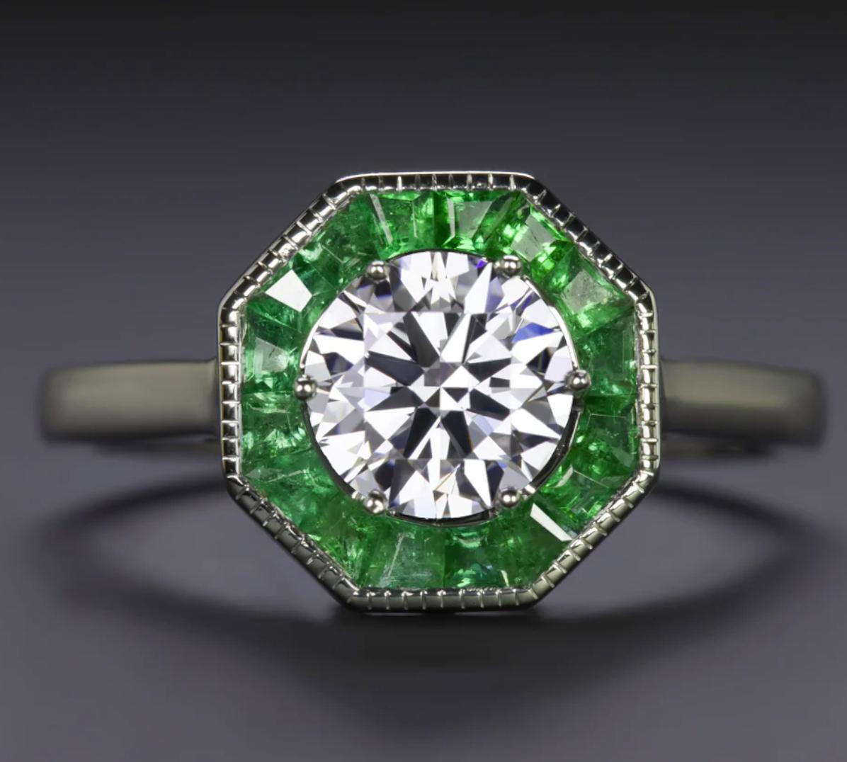 GIA-zertifizierter Diamant-Smaragd-Ring im Vintage-Stil 14K Weißgold mit achteckigem Halo (Art déco) im Angebot